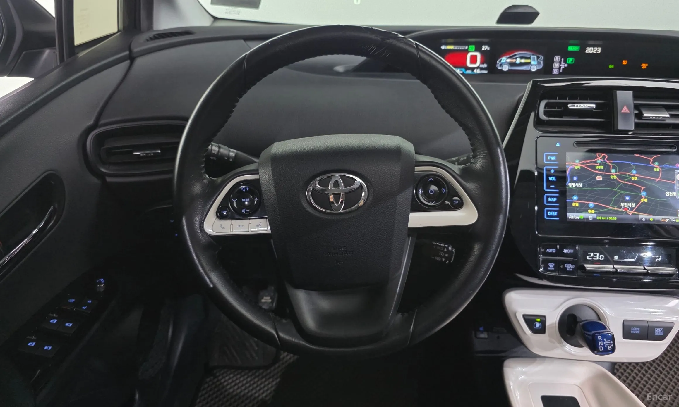 Toyota Prius 4th Generation превью 13