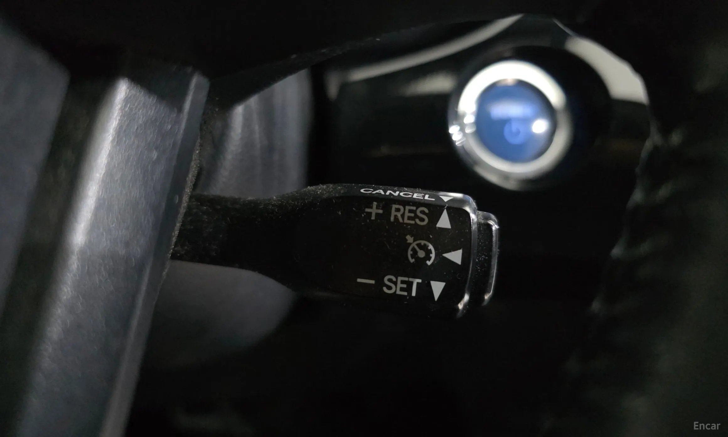 Toyota Prius 4th Generation превью 17