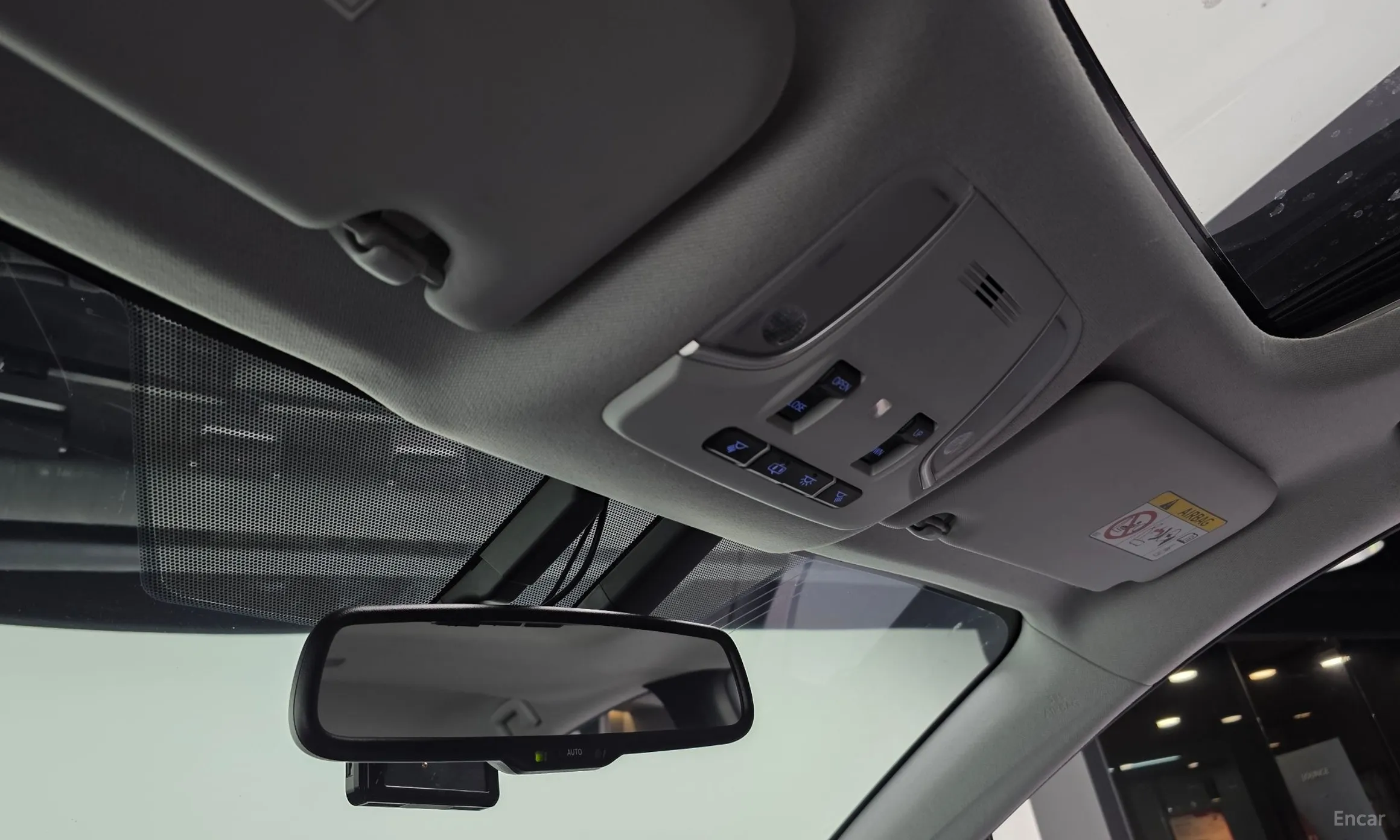 Toyota Prius 4th Generation превью 19