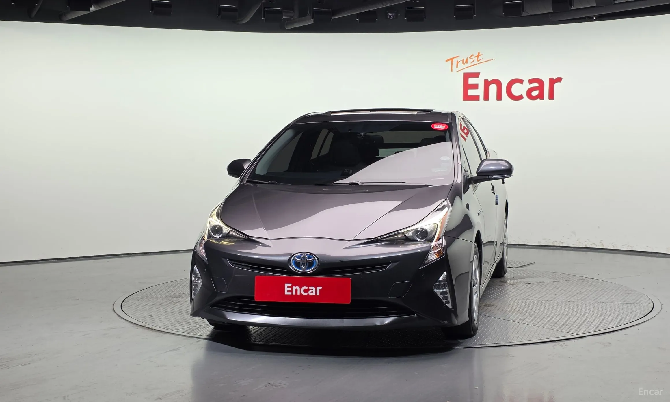 Toyota Prius 4th Generation превью 3