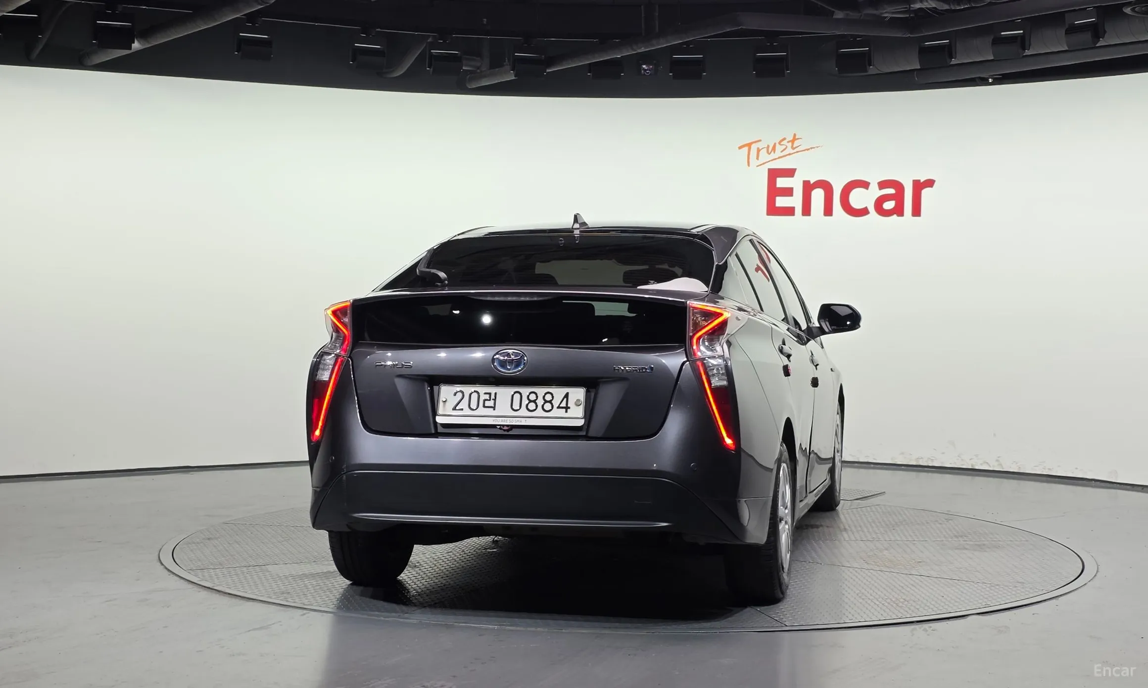Toyota Prius 4th Generation превью 4