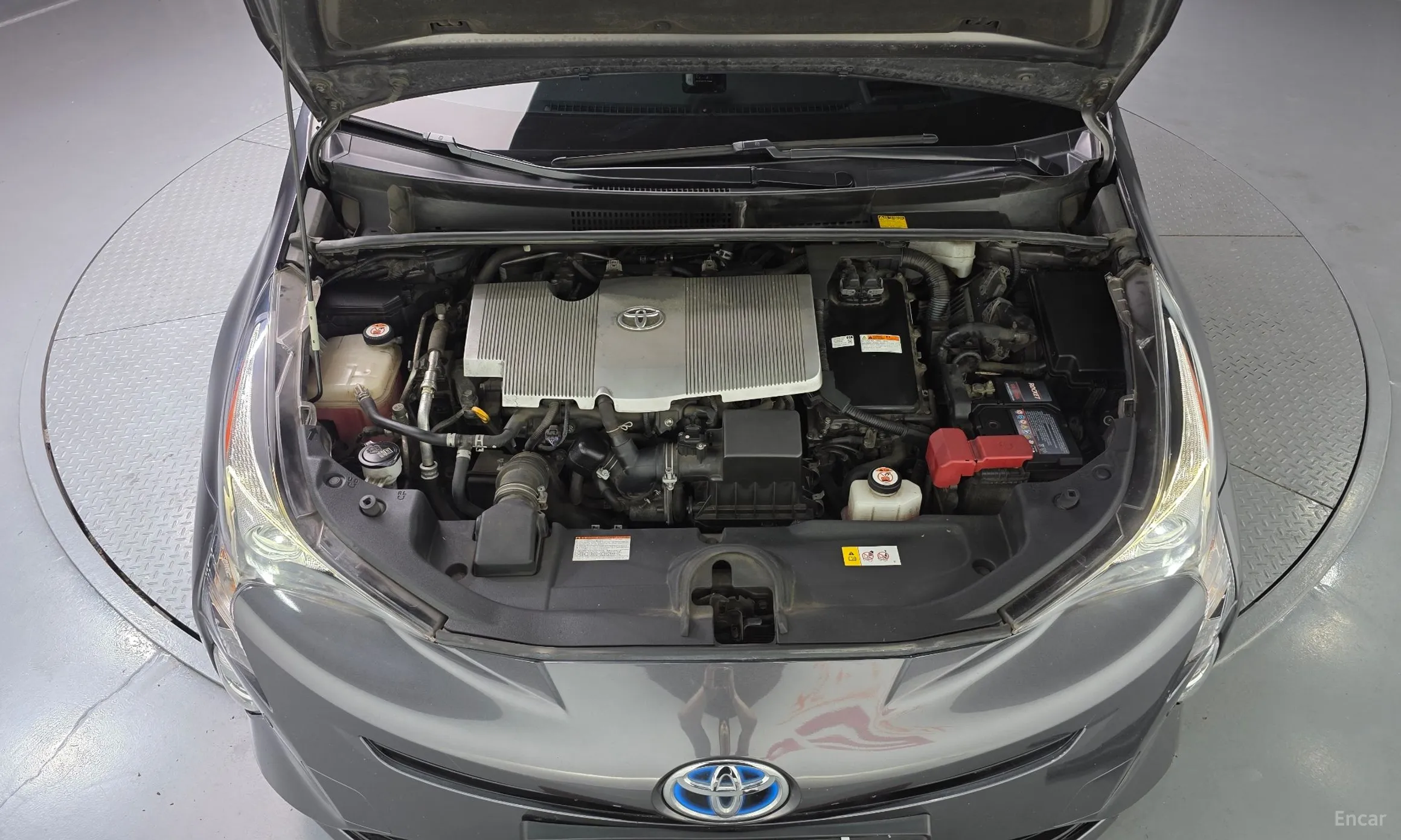 Toyota Prius 4th Generation превью 6