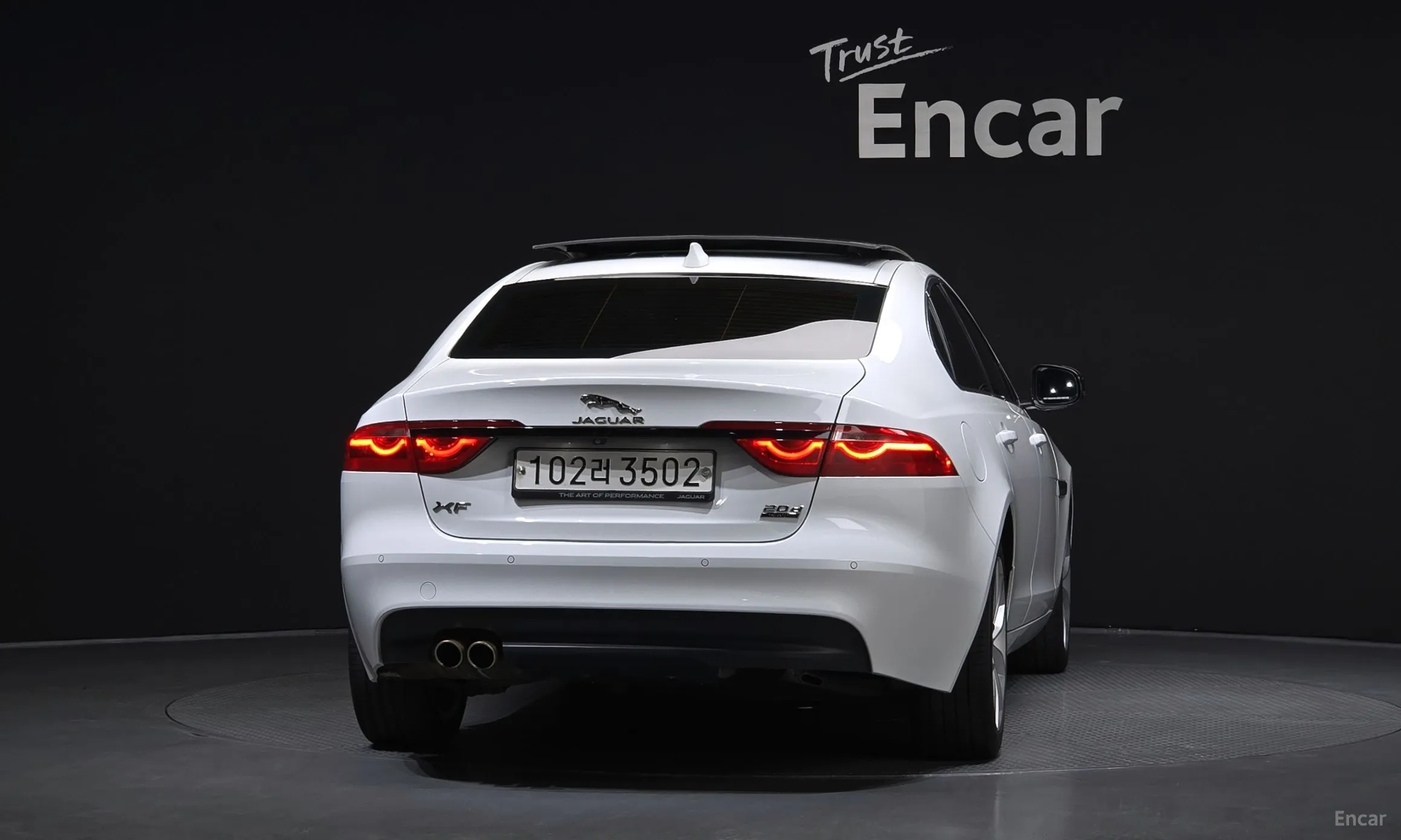 Jaguar XF (x260) превью 4