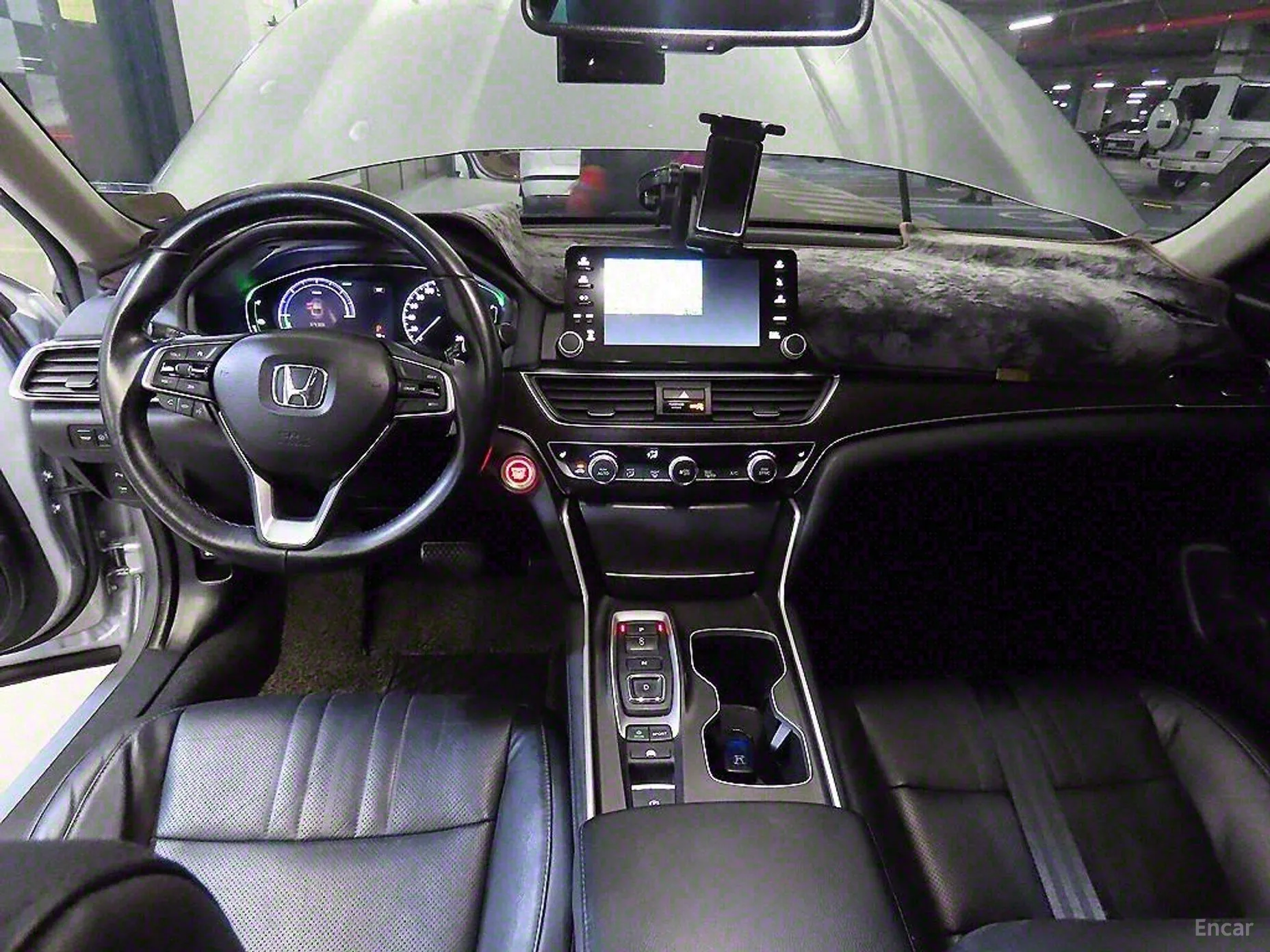 Honda Accord 10th Generation превью 10