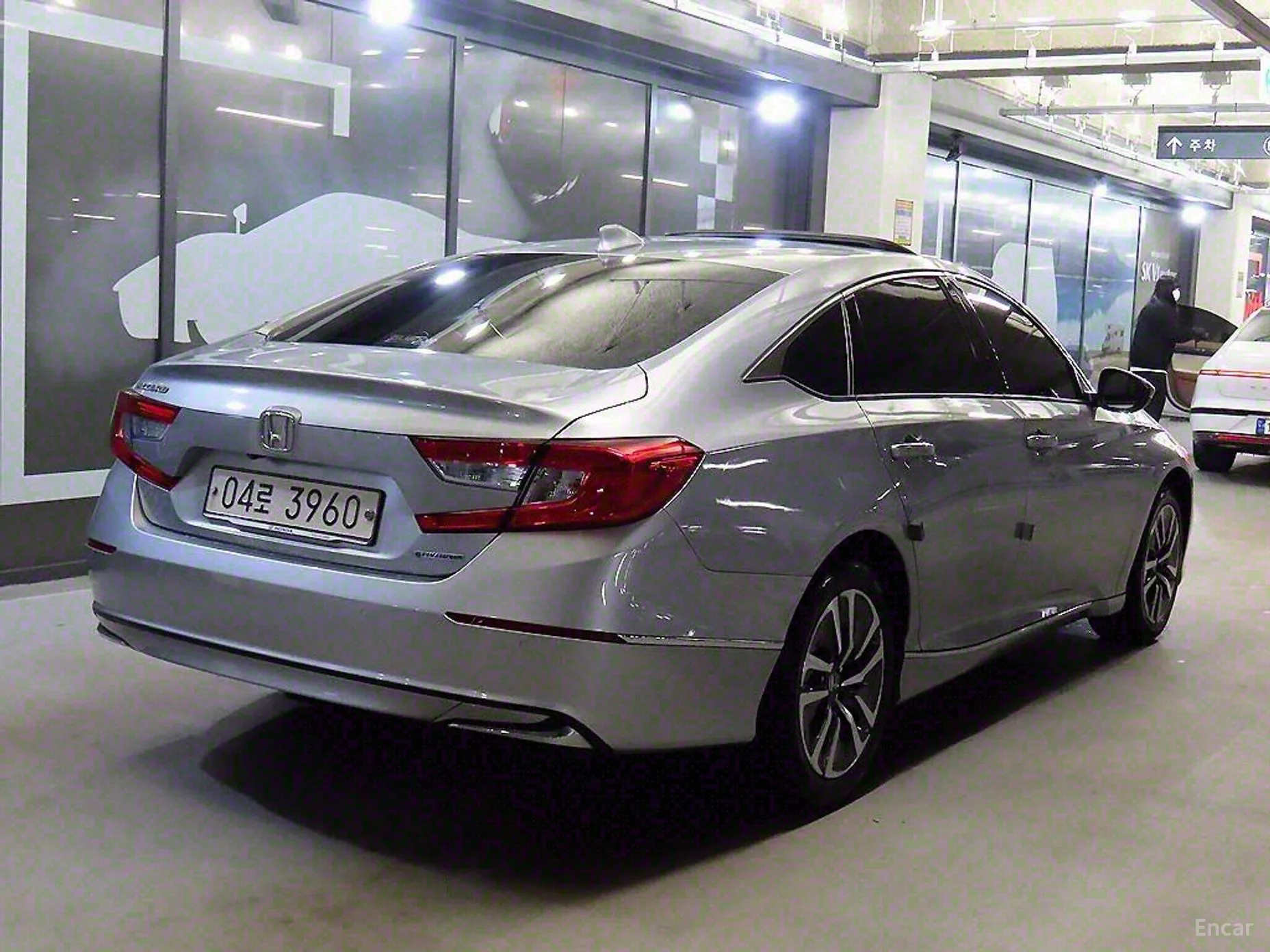 Honda Accord 10th Generation превью 4