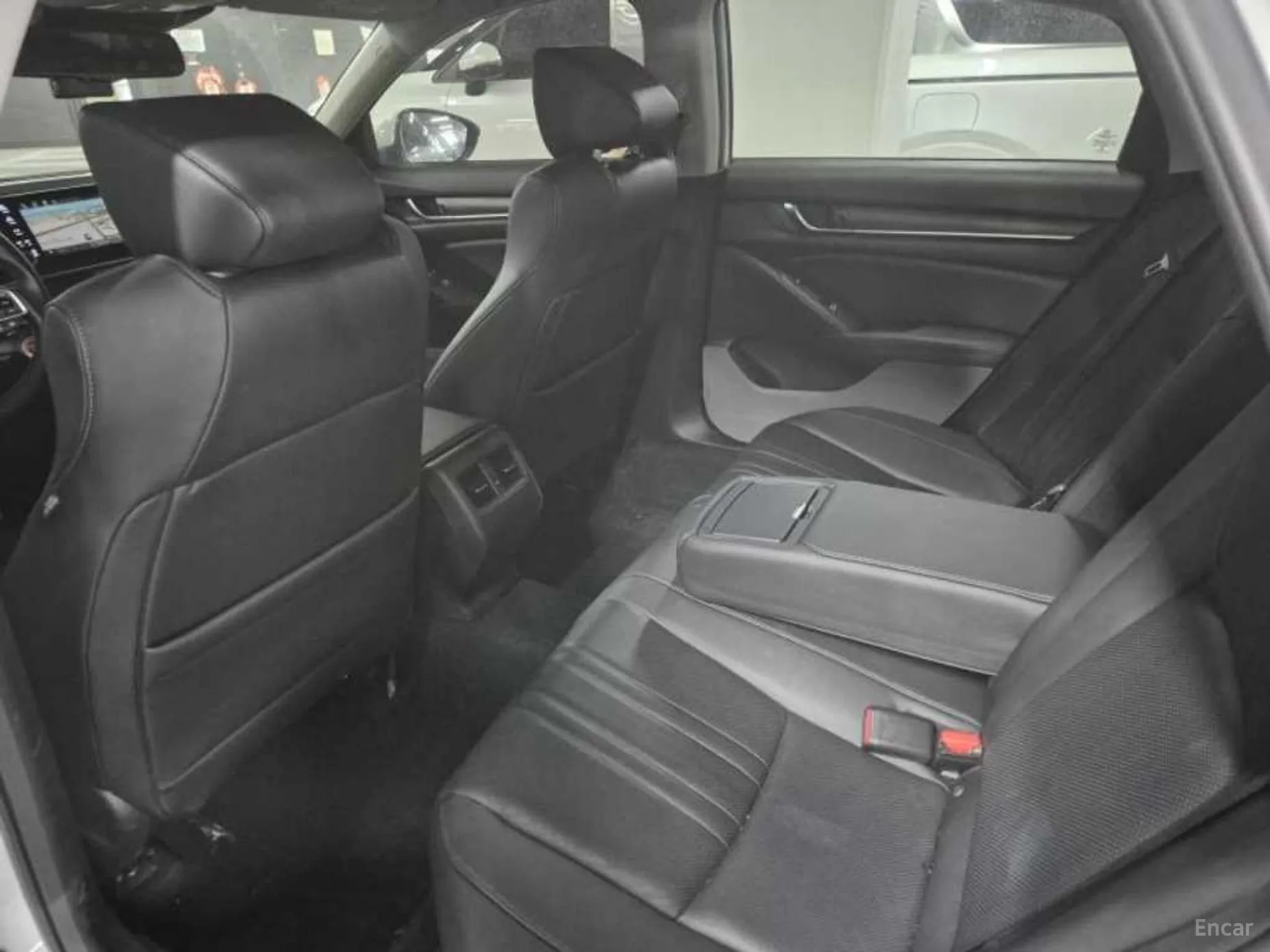 Honda Accord 10th Generation превью 13