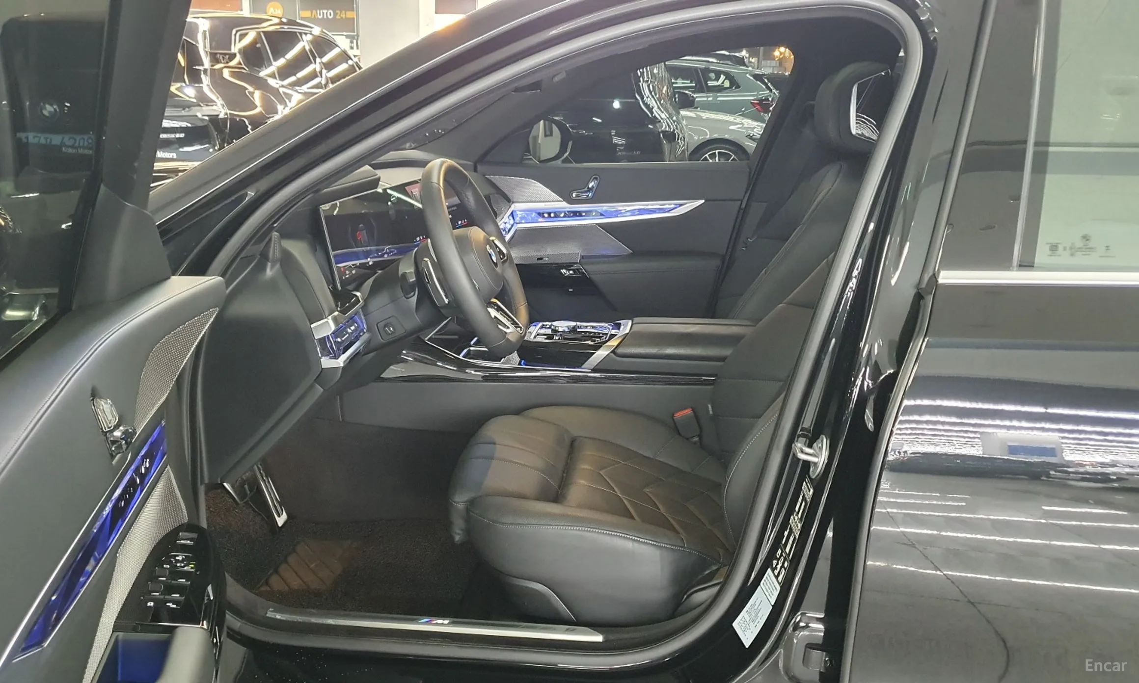 BMW 7 Series (G70) превью 11