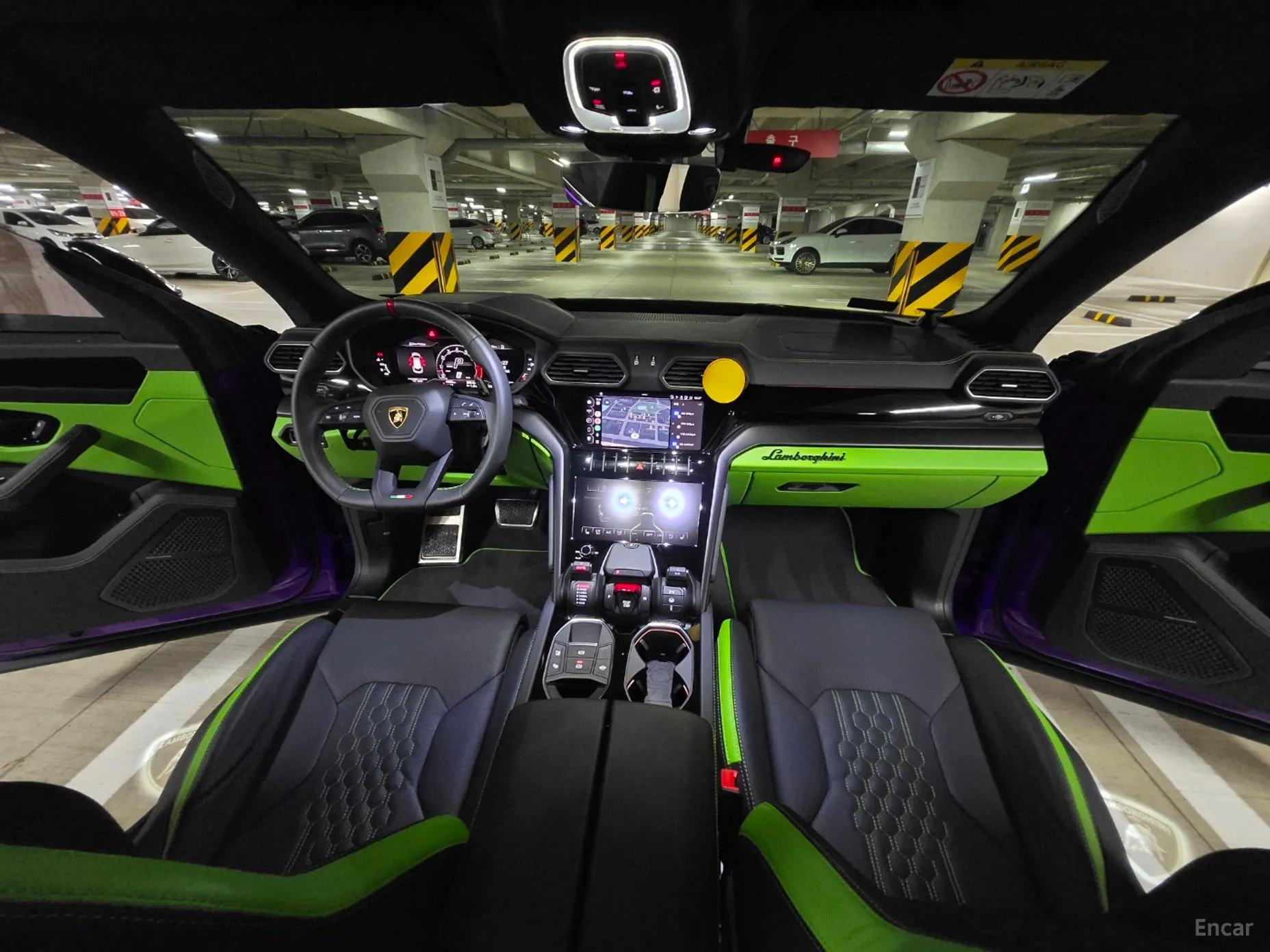 Lamborghini Urus превью 10
