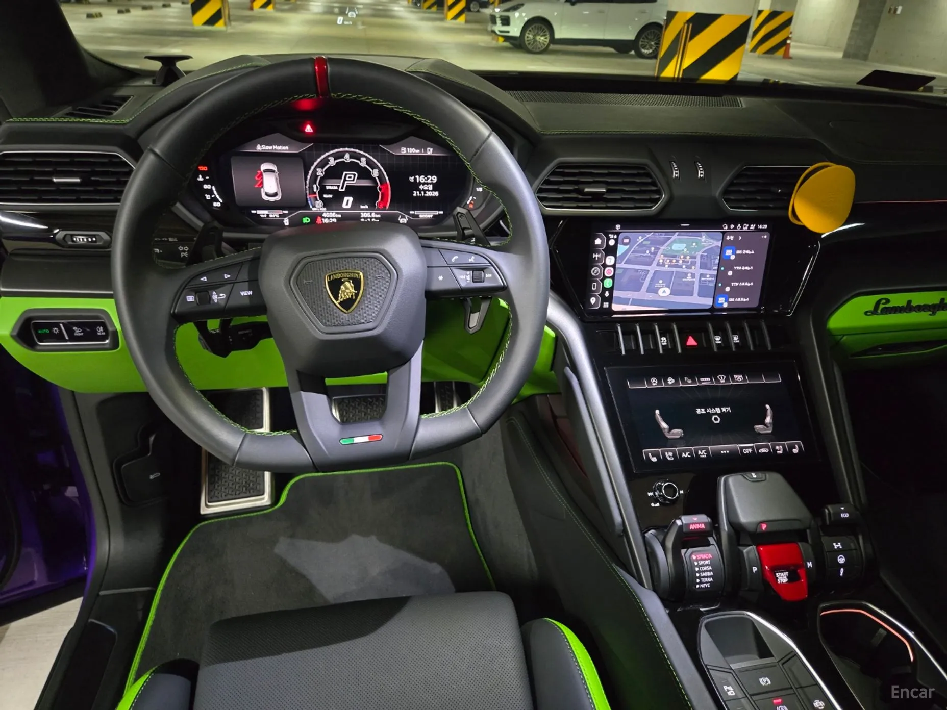 Lamborghini Urus превью 12