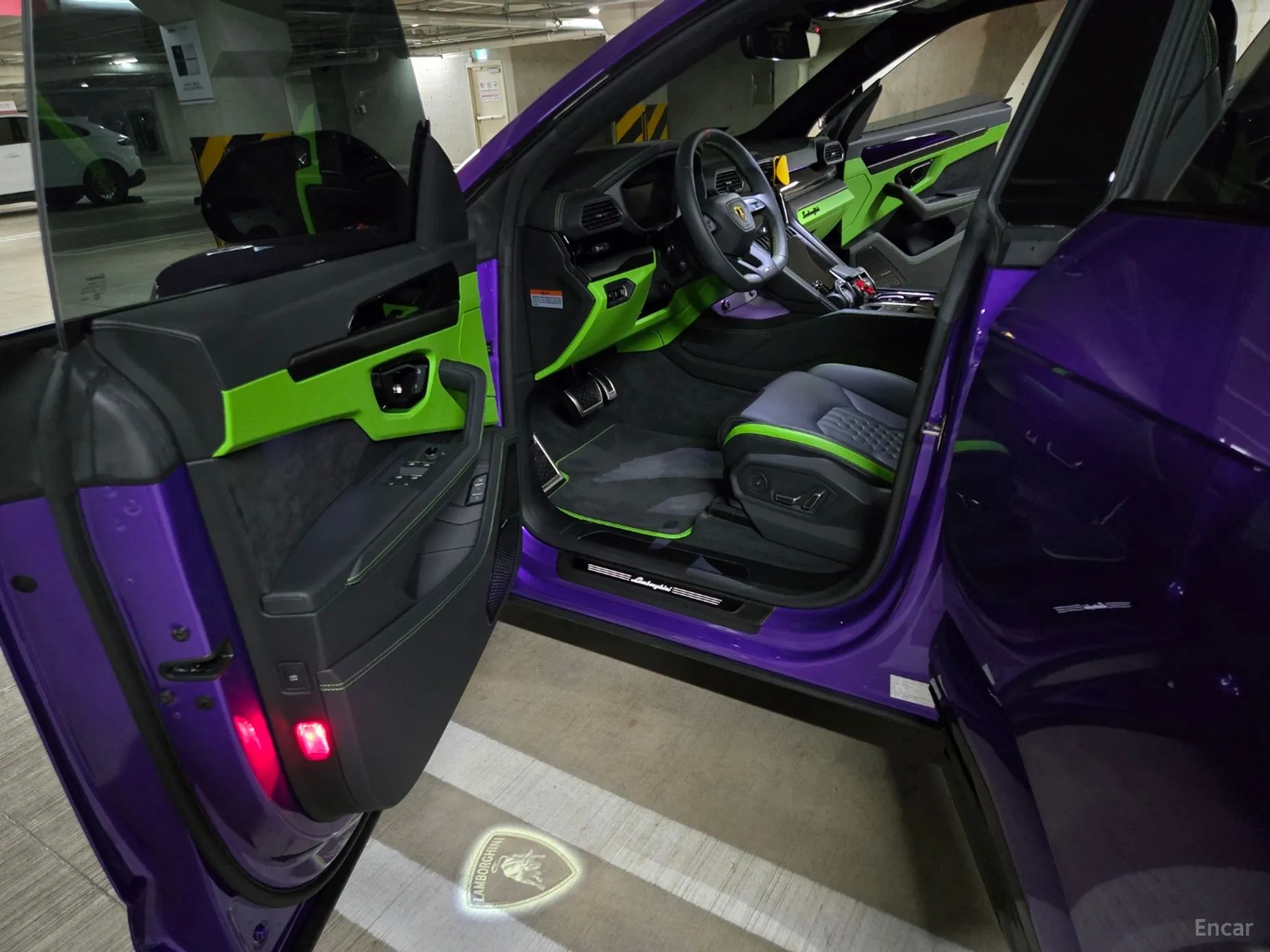 Lamborghini Urus превью 15
