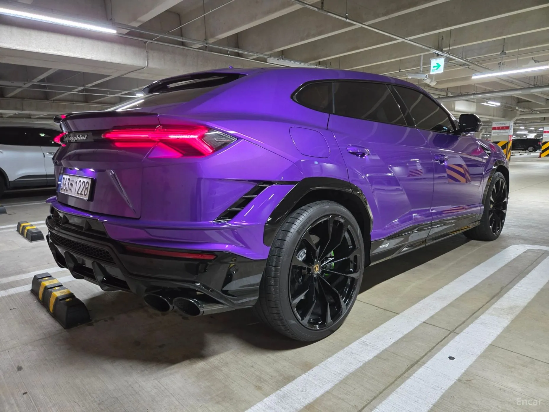Lamborghini Urus превью 7
