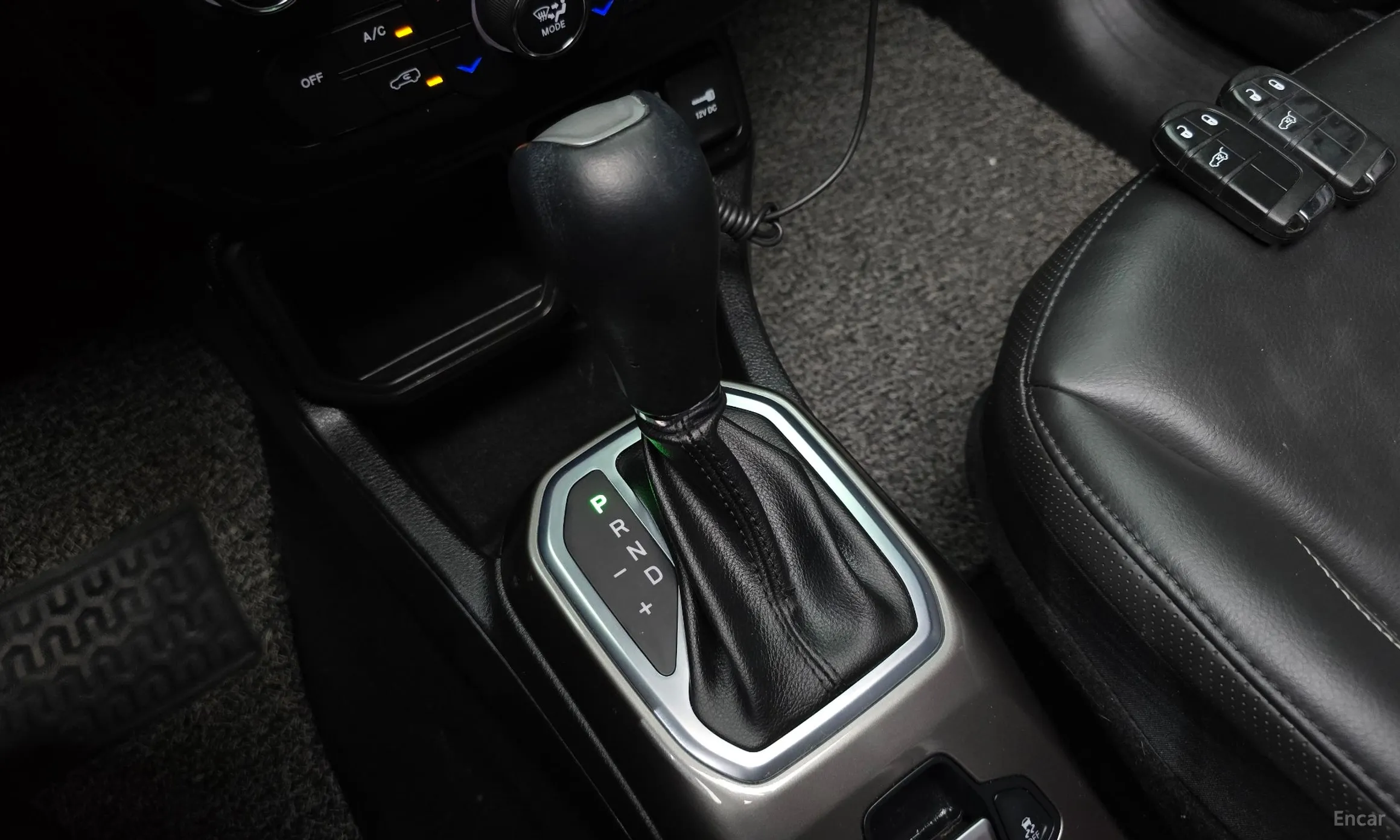 Jeep Renegade превью 9