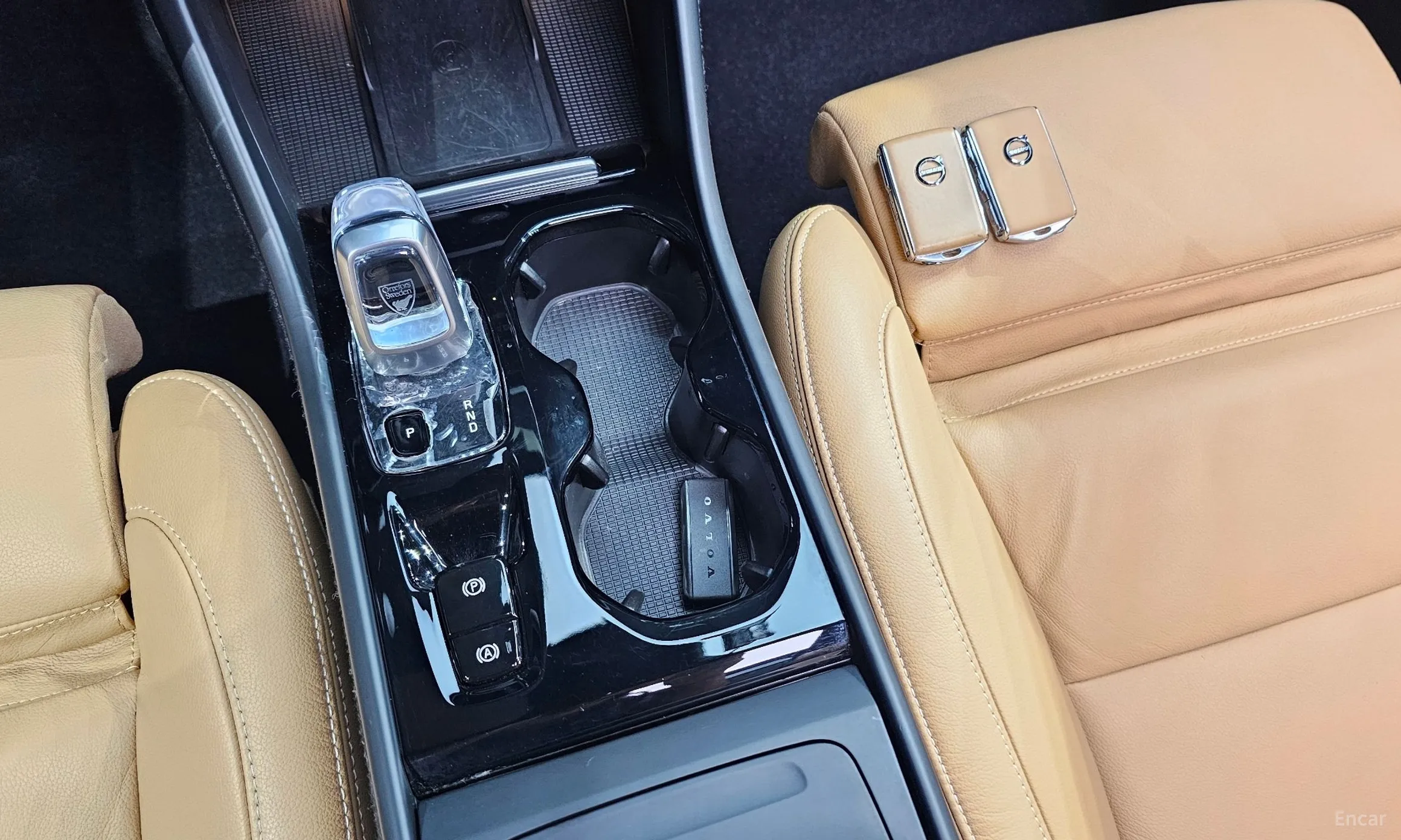 Volvo XC40 превью 9