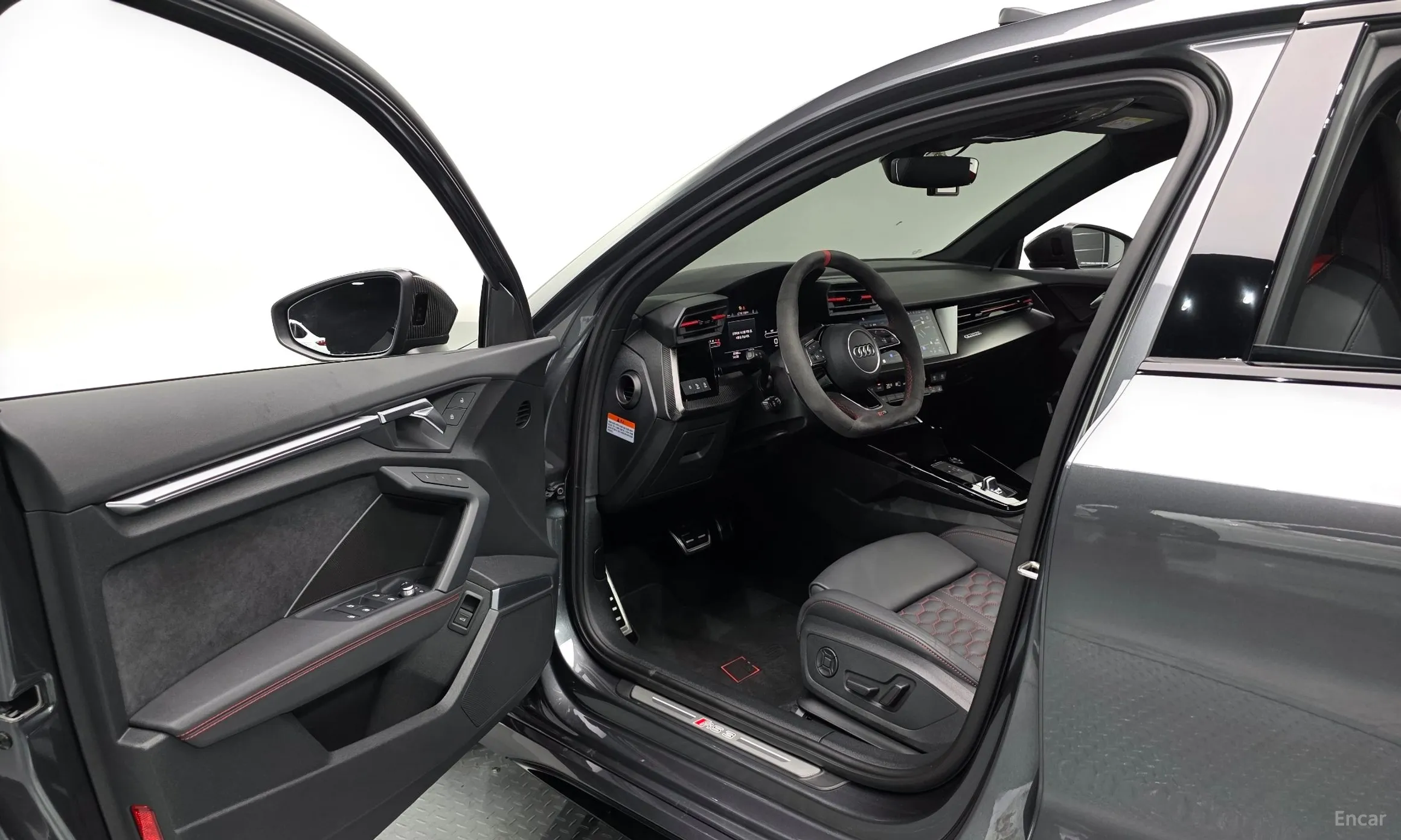Audi RS3 (8Y) превью 10
