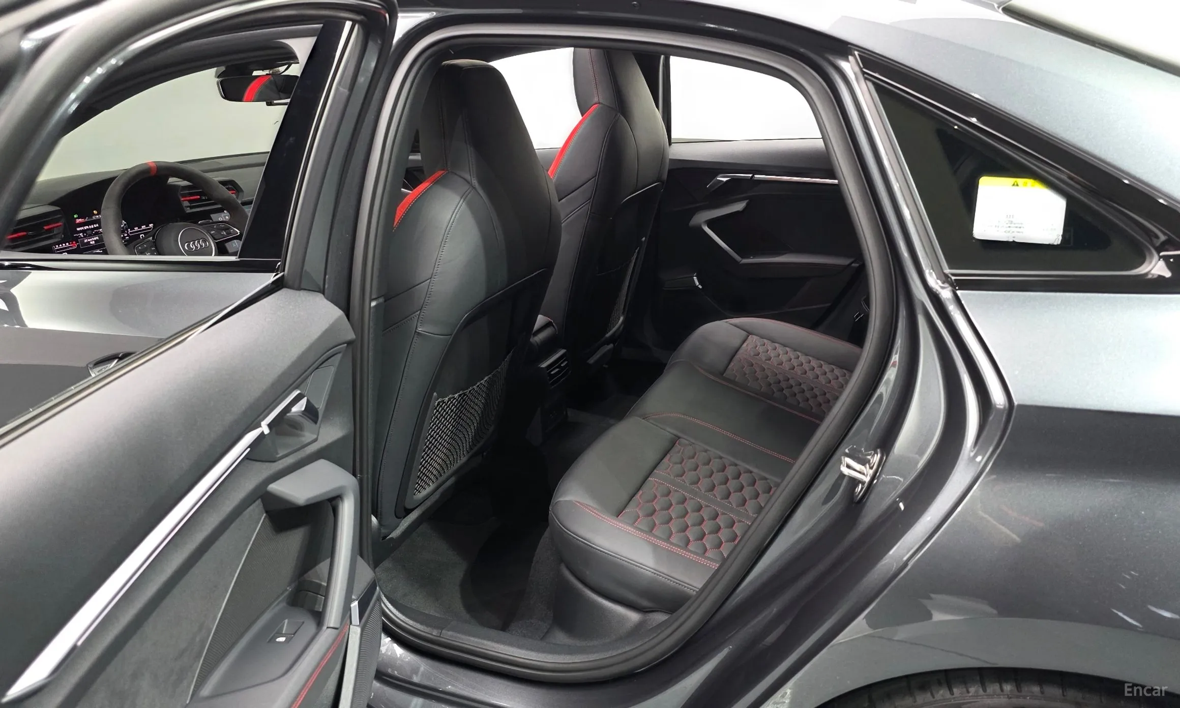 Audi RS3 (8Y) превью 12