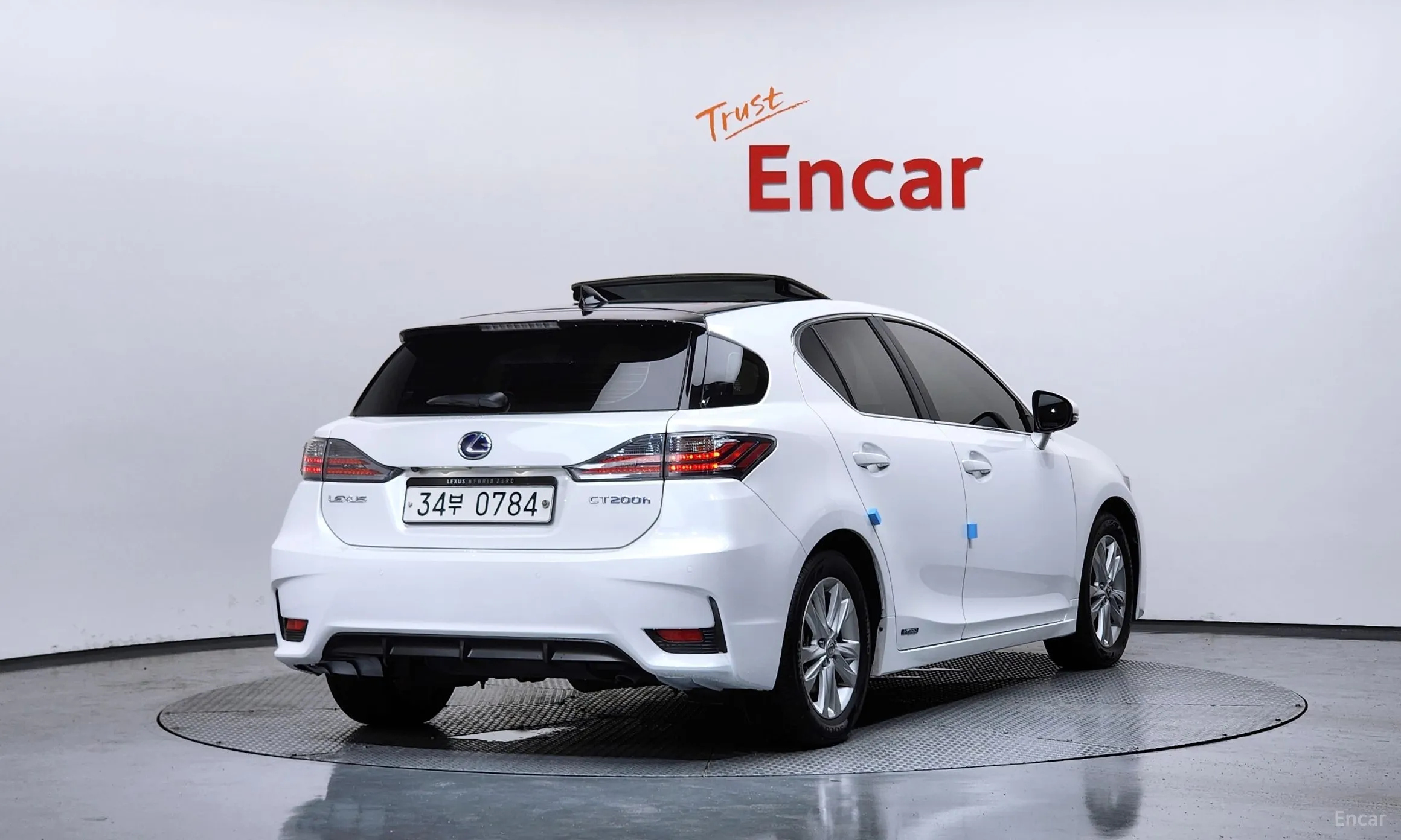 Lexus CT200h