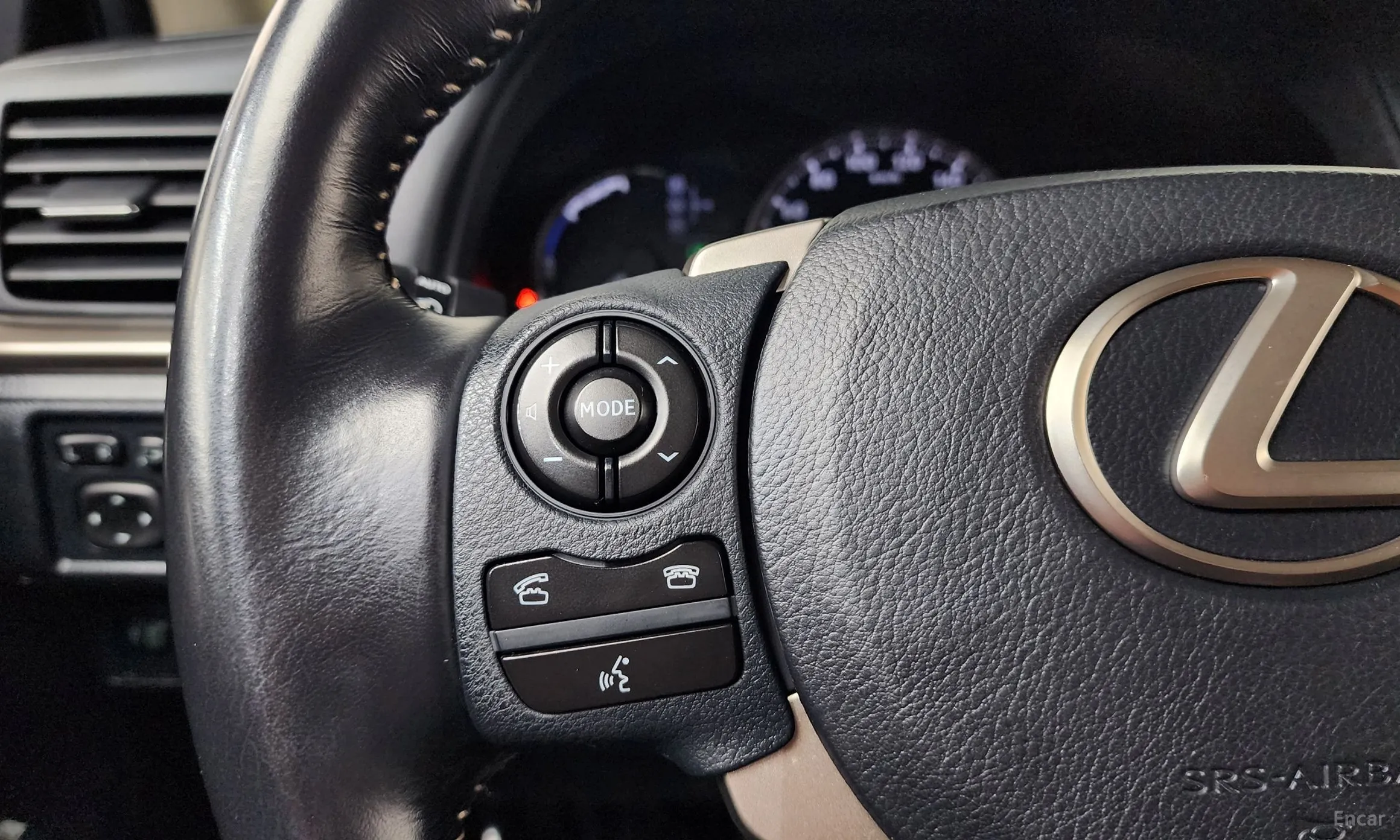 Lexus CT200h превью 16