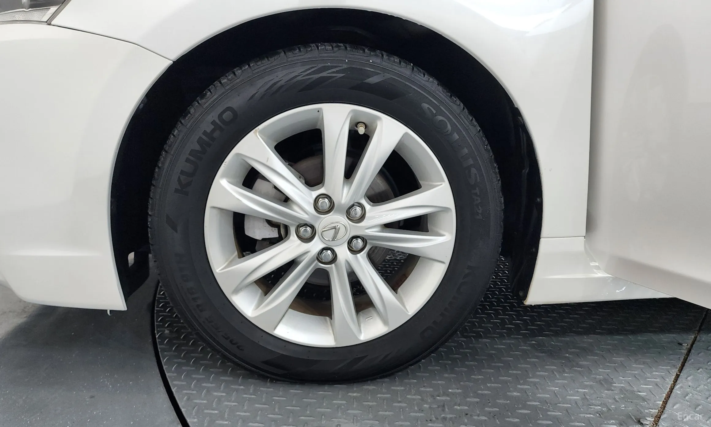 Lexus CT200h превью 5