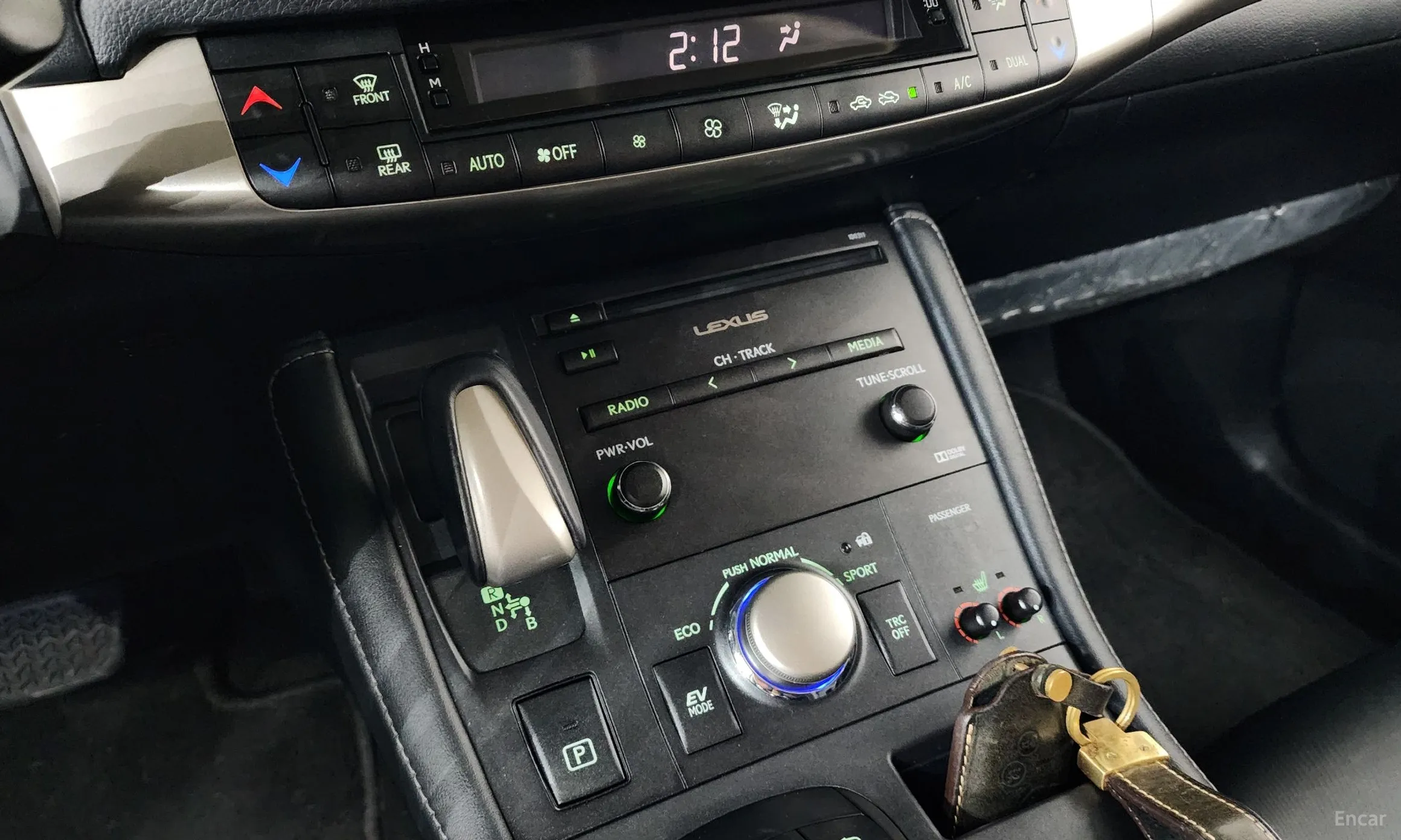 Lexus CT200h превью 9