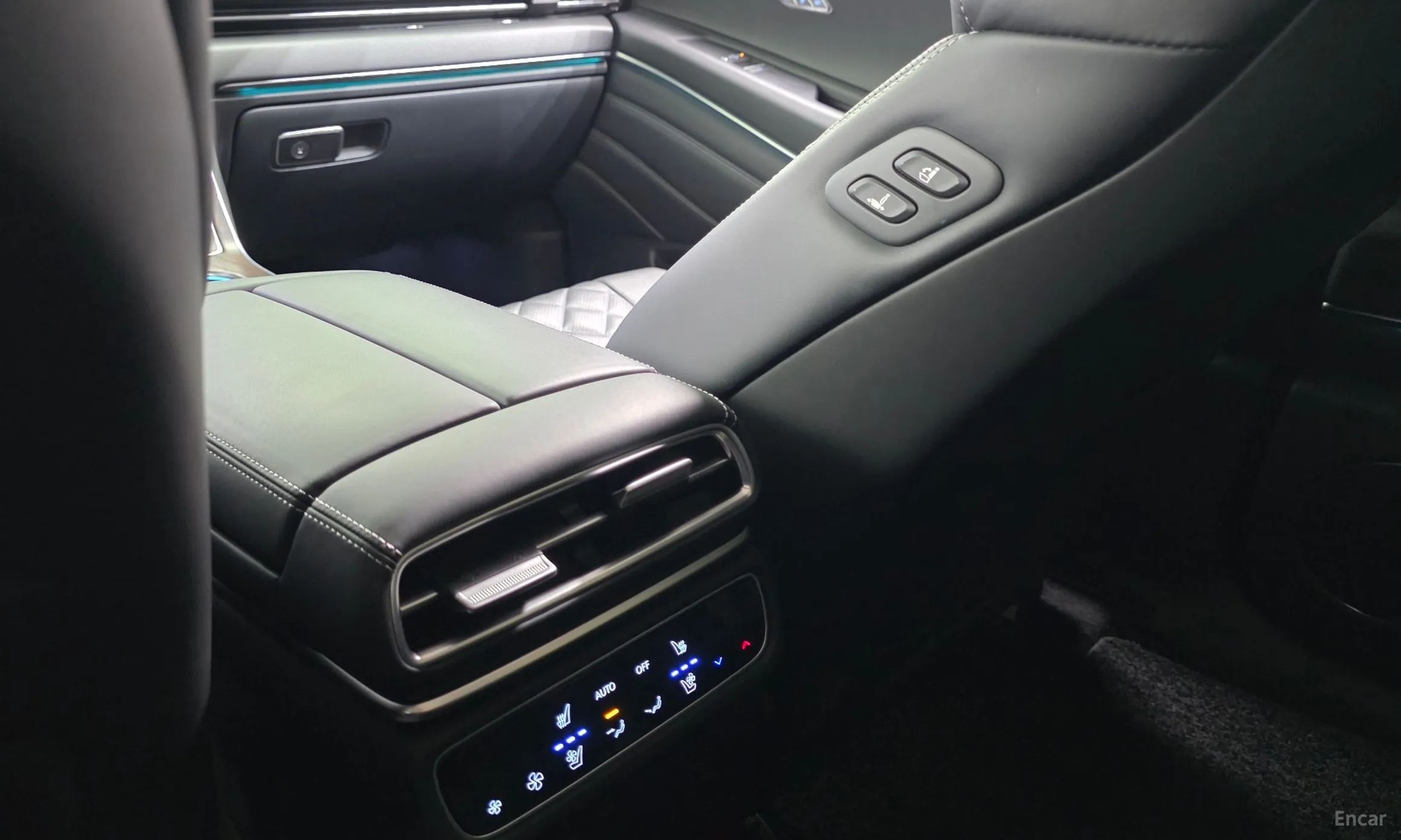 Genesis GV80 превью 19
