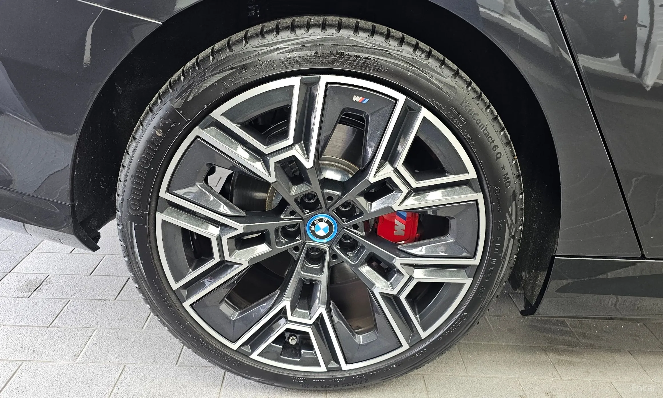 BMW 5 Series (G60) превью 5