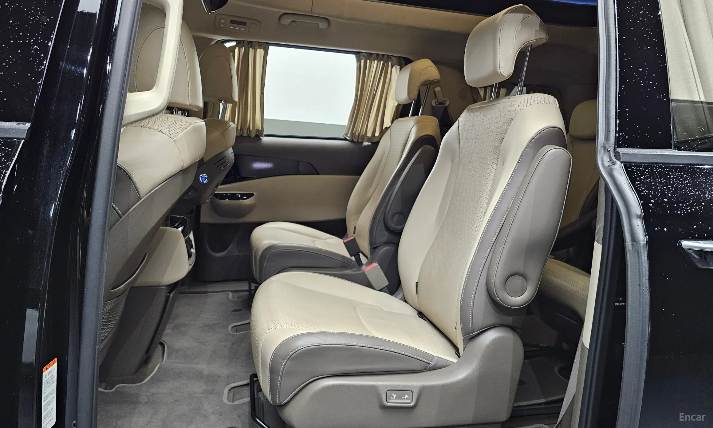 Kia Carnival Gen 4 превью 12