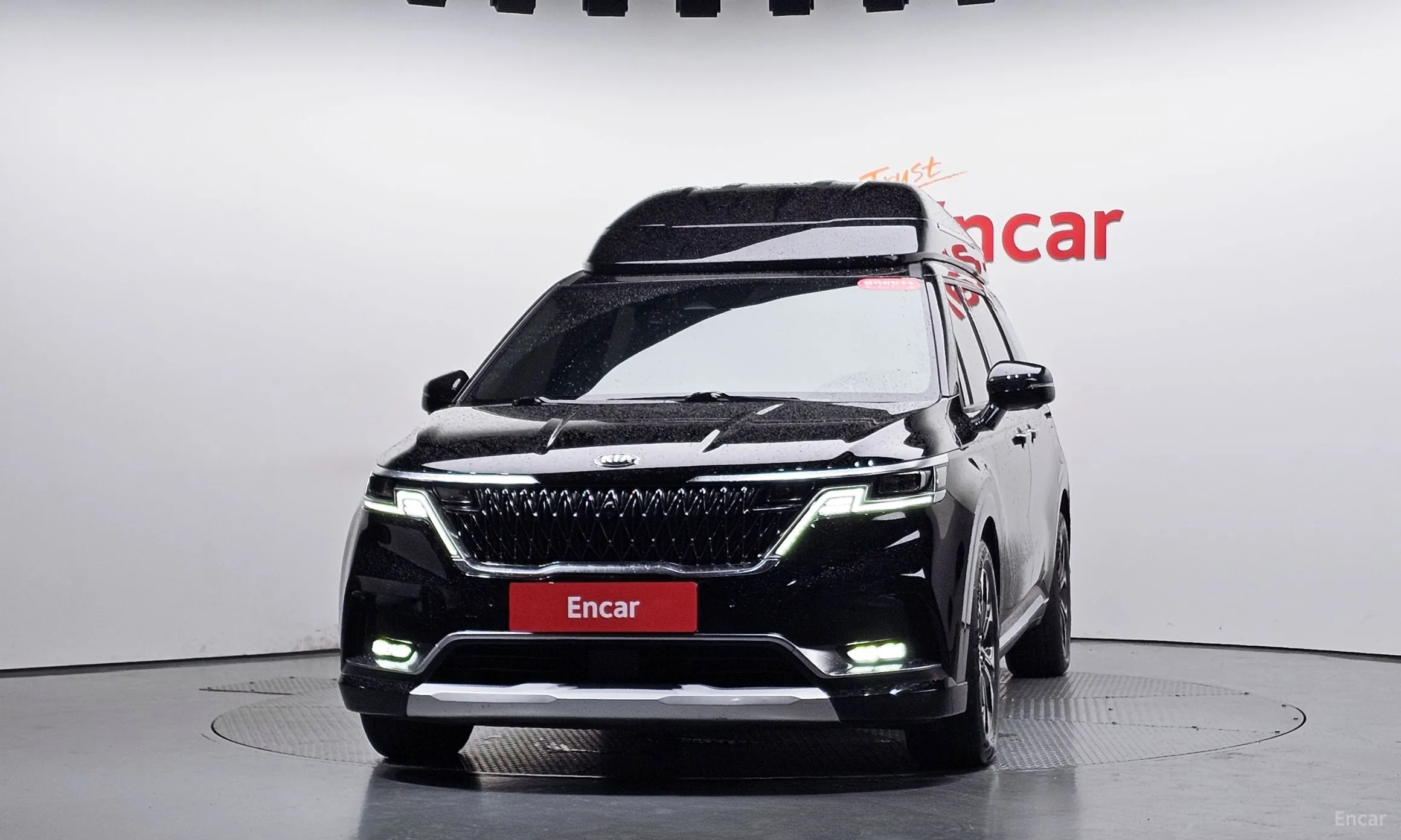 Kia Carnival Gen 4 превью 3
