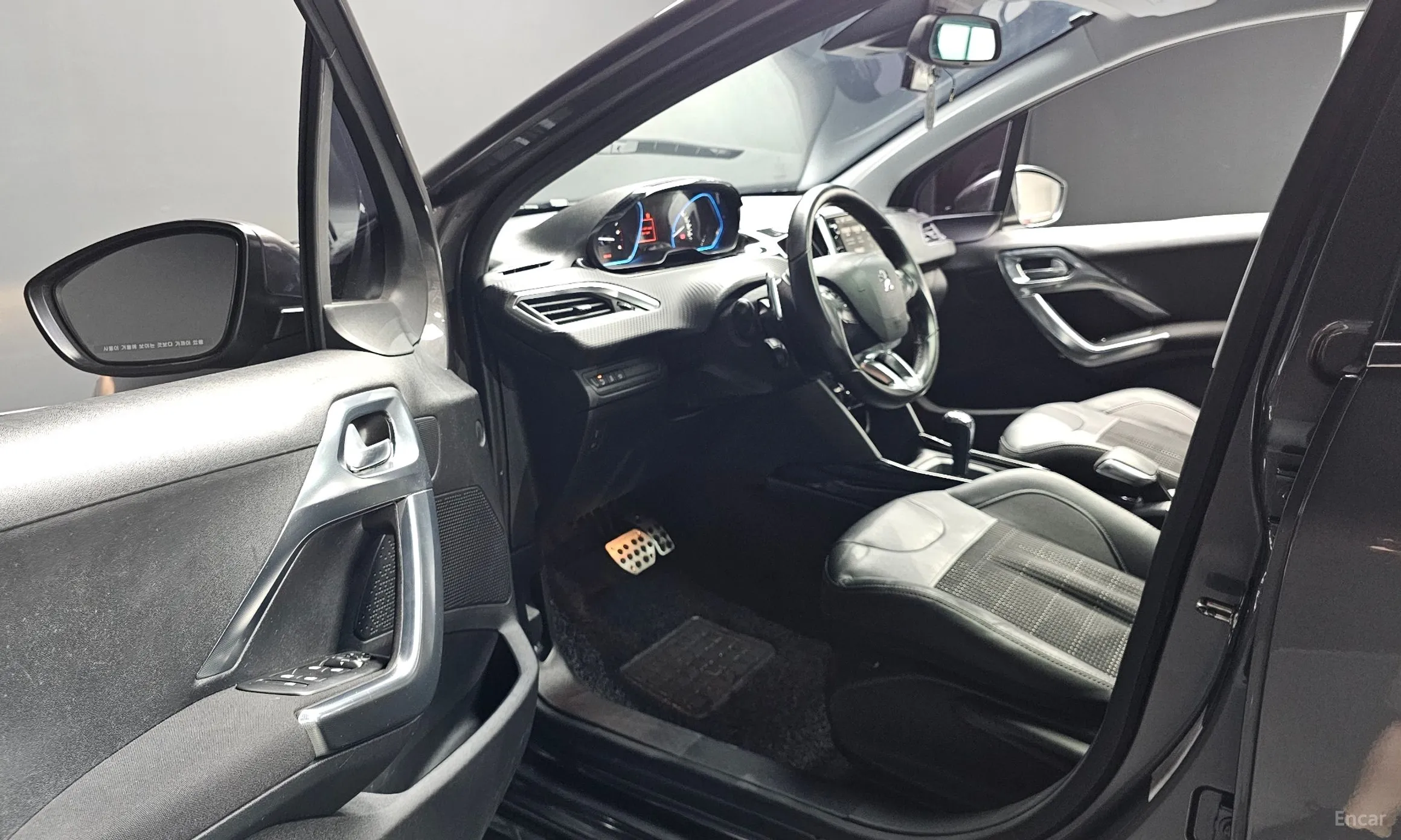 Peugeot 2008. превью 10