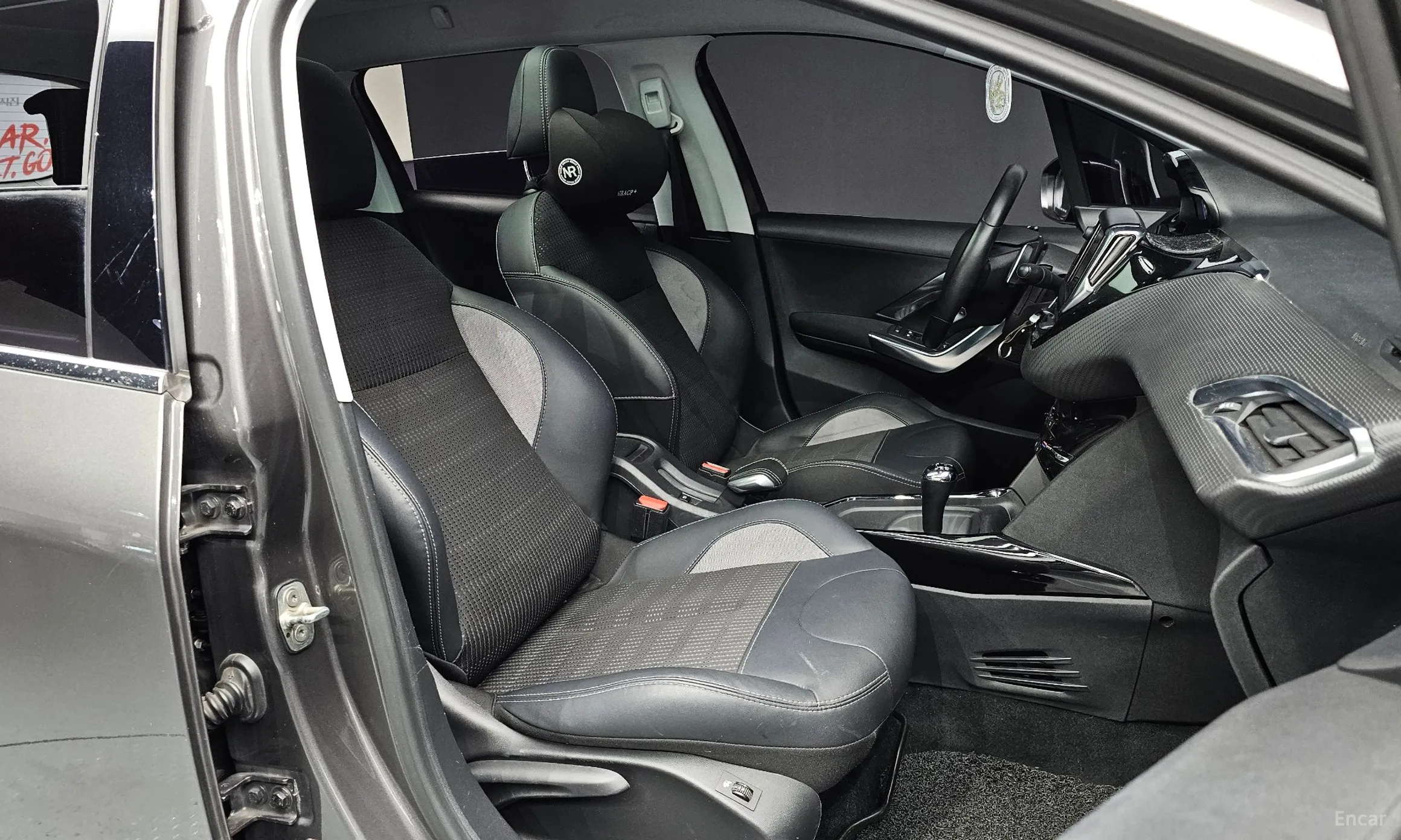 Peugeot 2008. превью 11