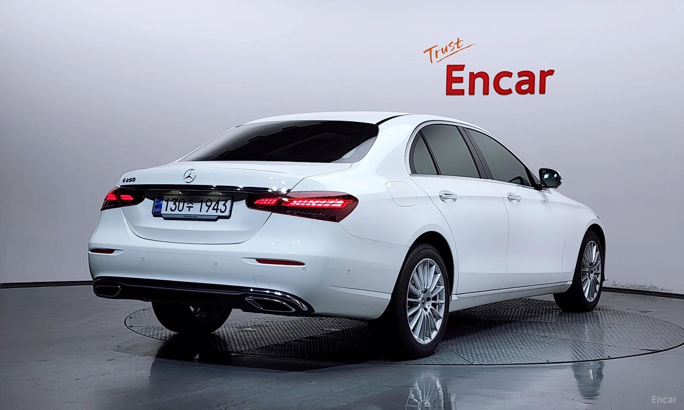 Mercedes Benz E-Class W213