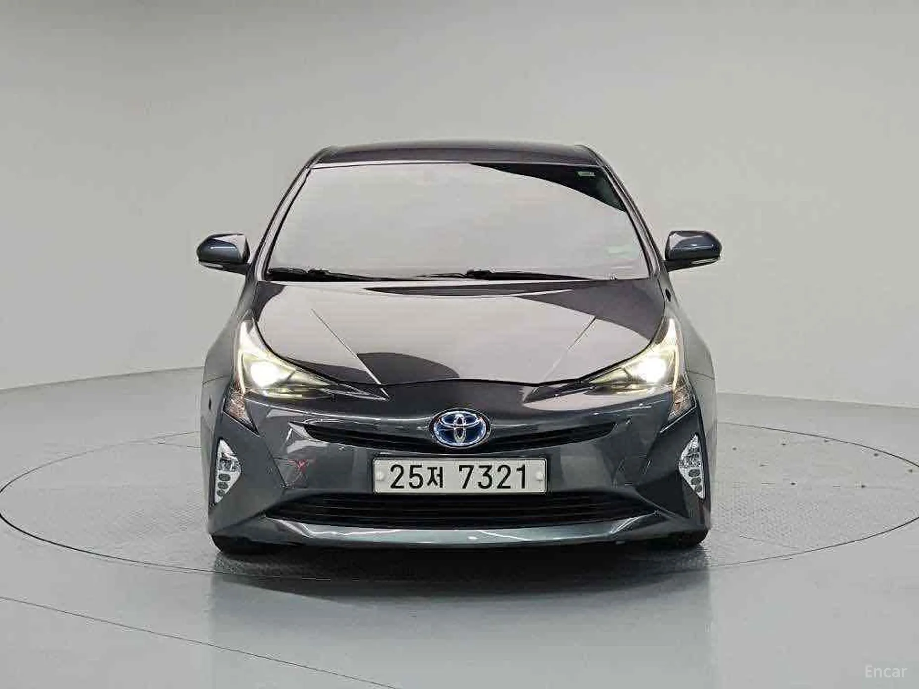 Toyota Prius 4th Generation