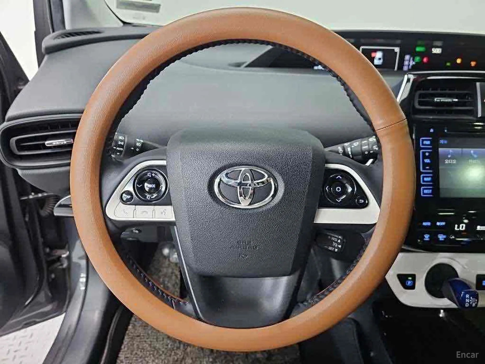 Toyota Prius 4th Generation превью 5