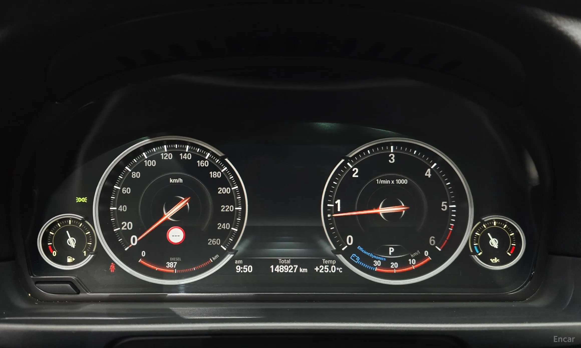BMW 5 Series (F10) превью 8