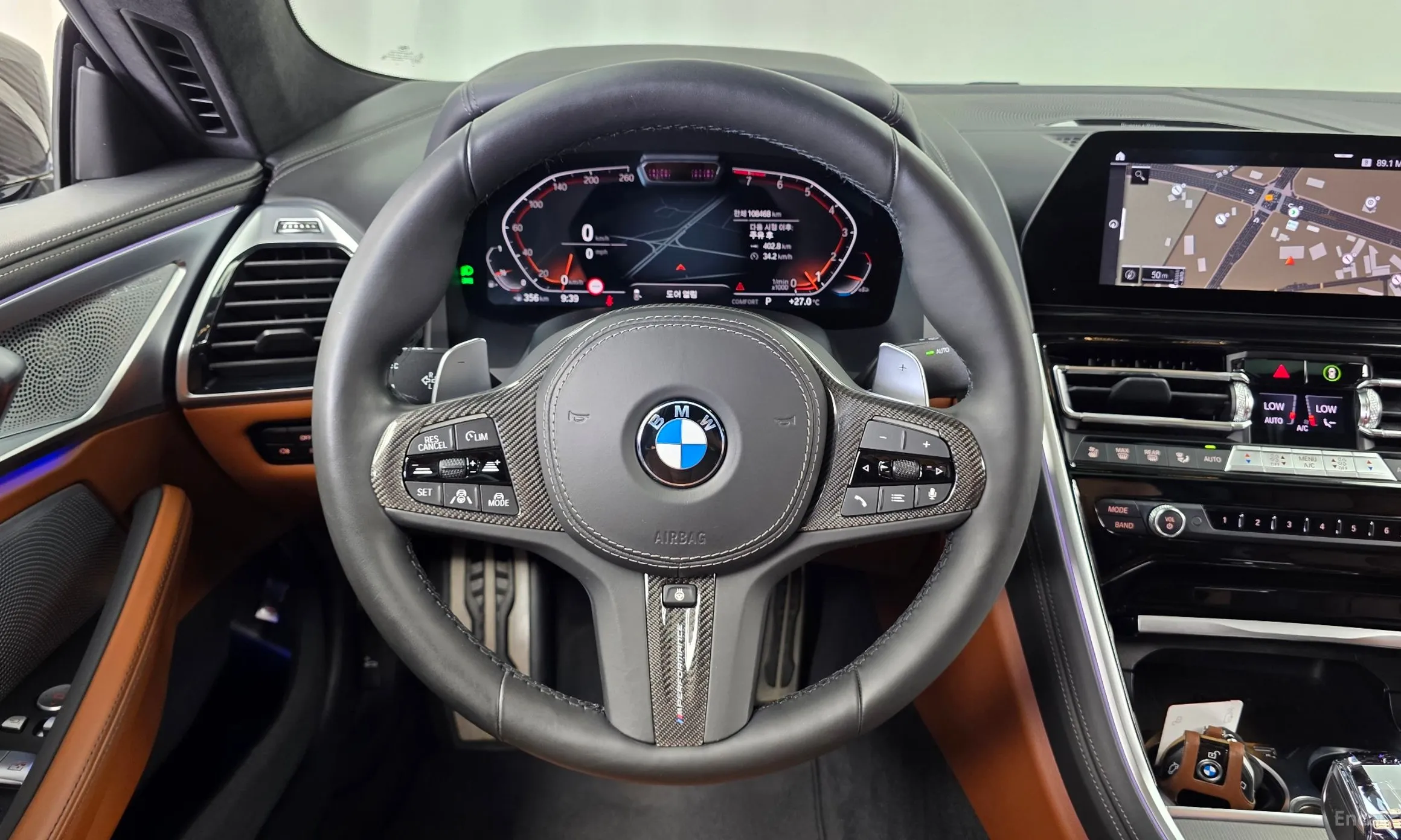 BMW 8-series (G15) превью 13