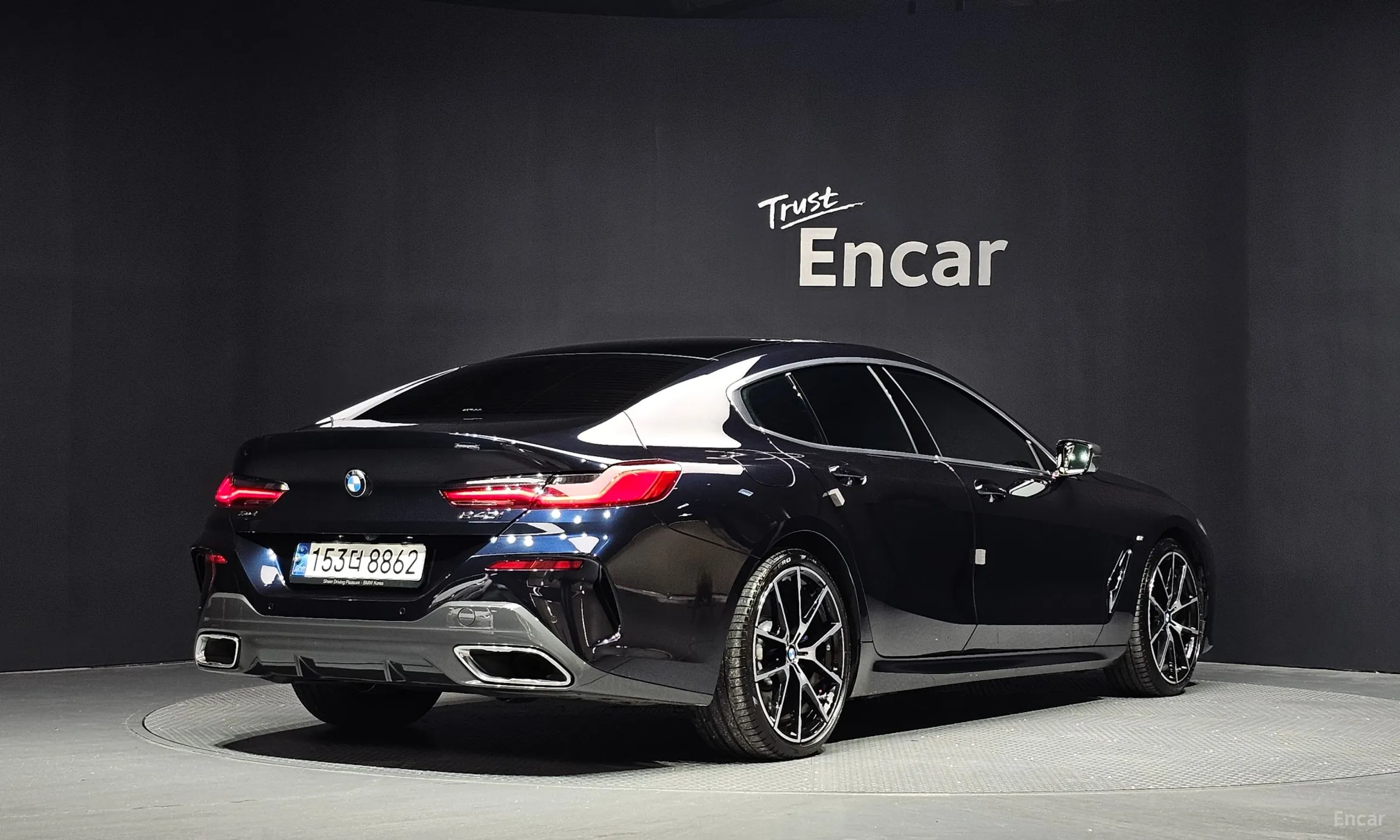 BMW 8-series (G15)