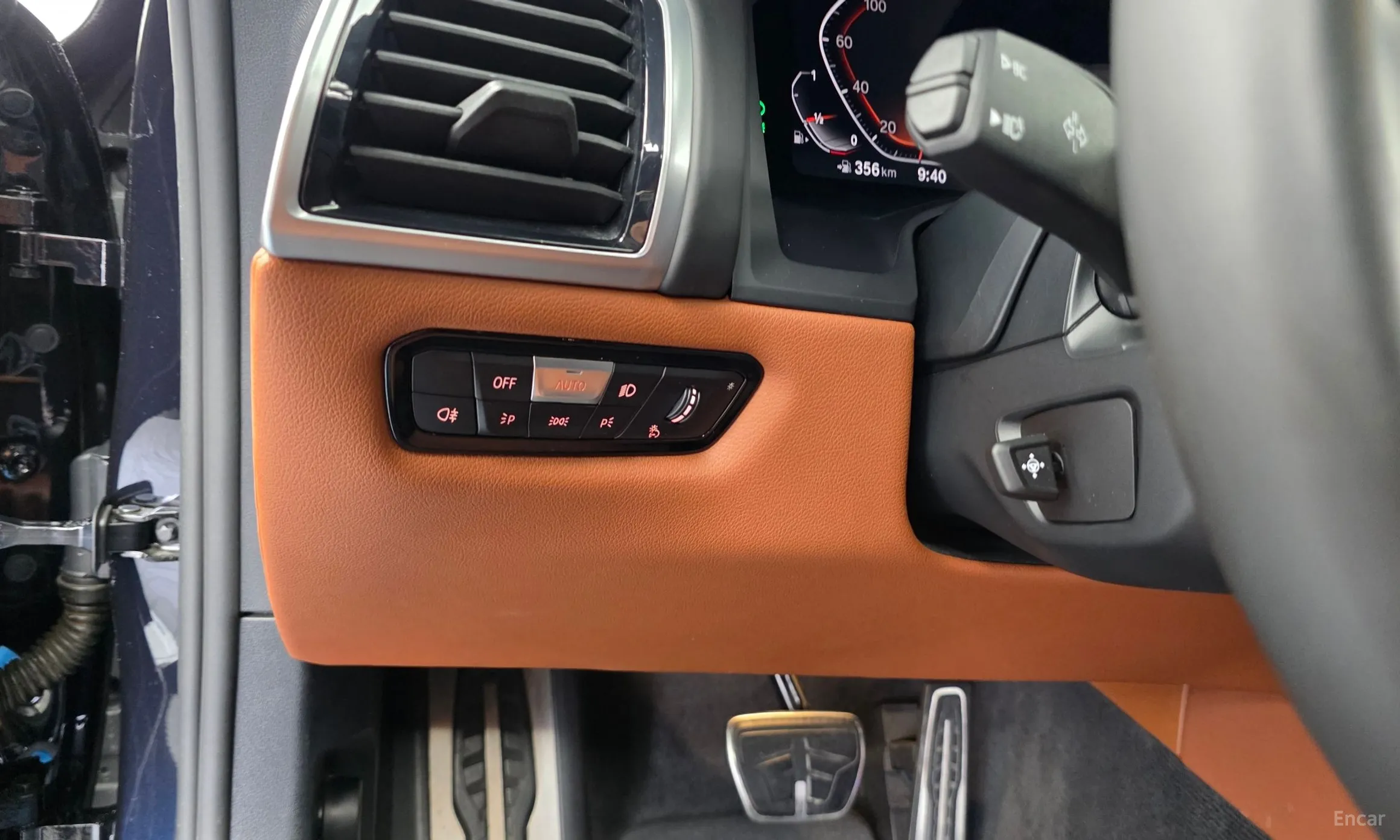 BMW 8-series (G15) превью 16