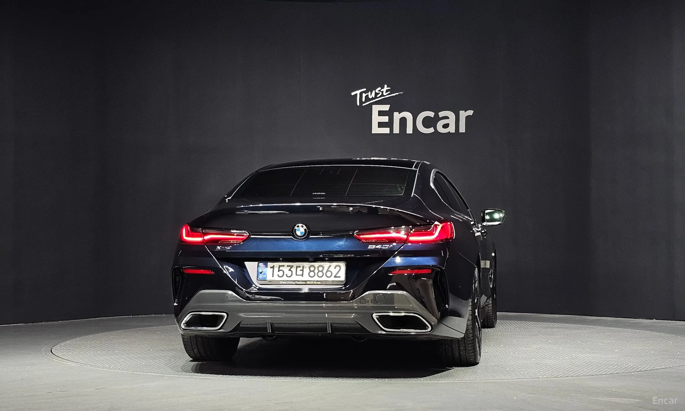 BMW 8-series (G15) превью 4