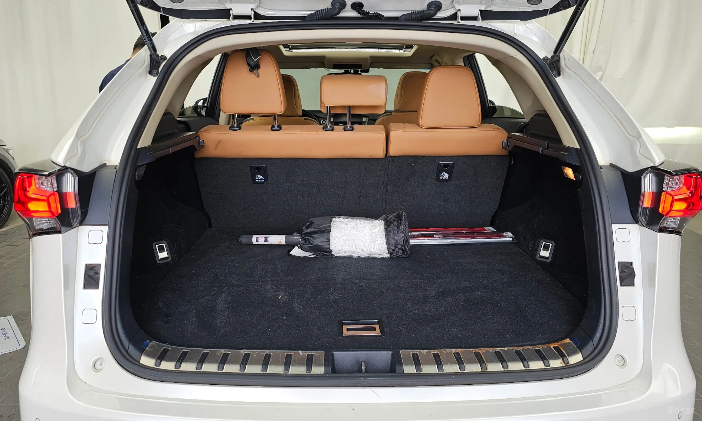 Lexus NX300h превью 20