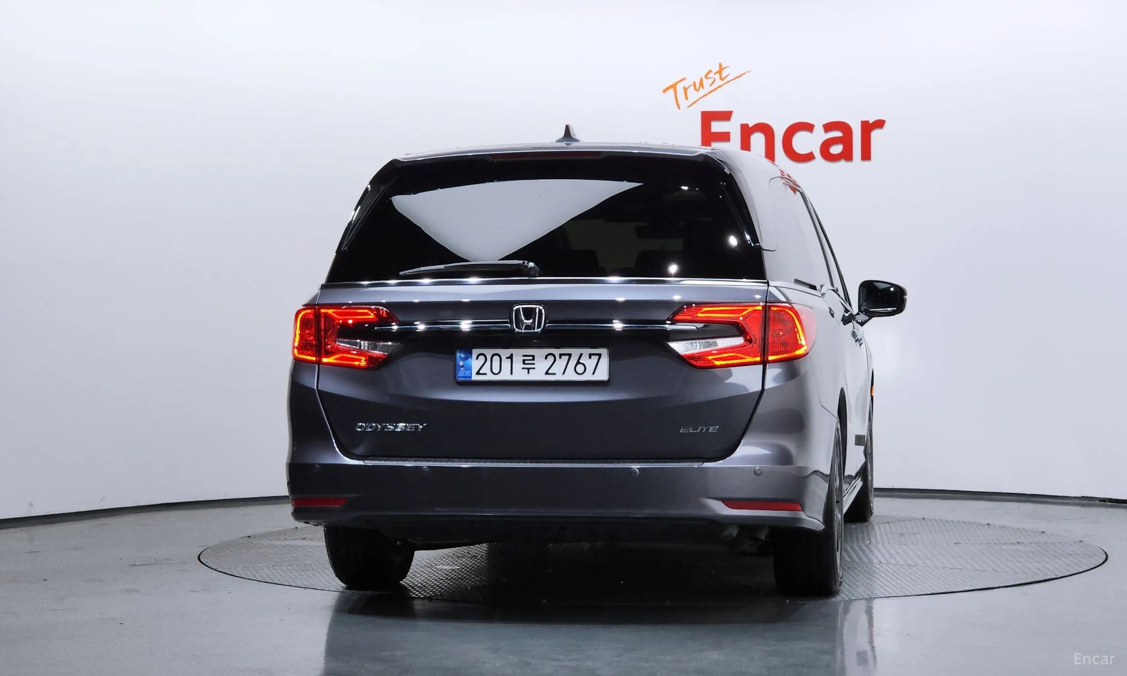 Honda Odyssey превью 4