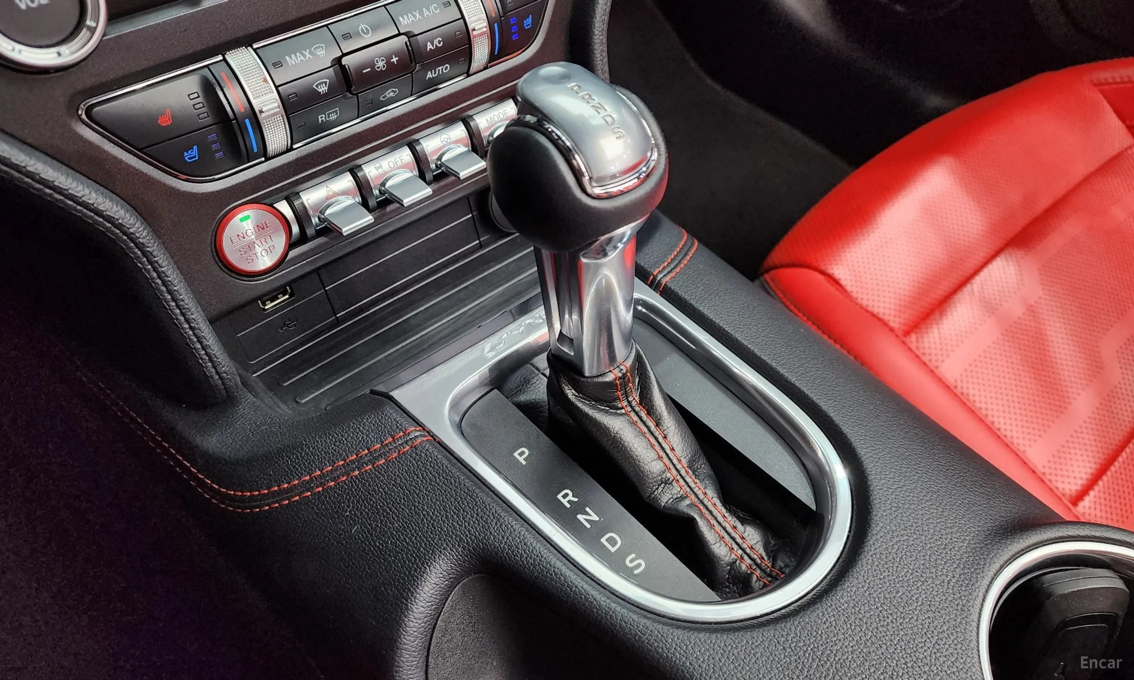Ford Mustang превью 9