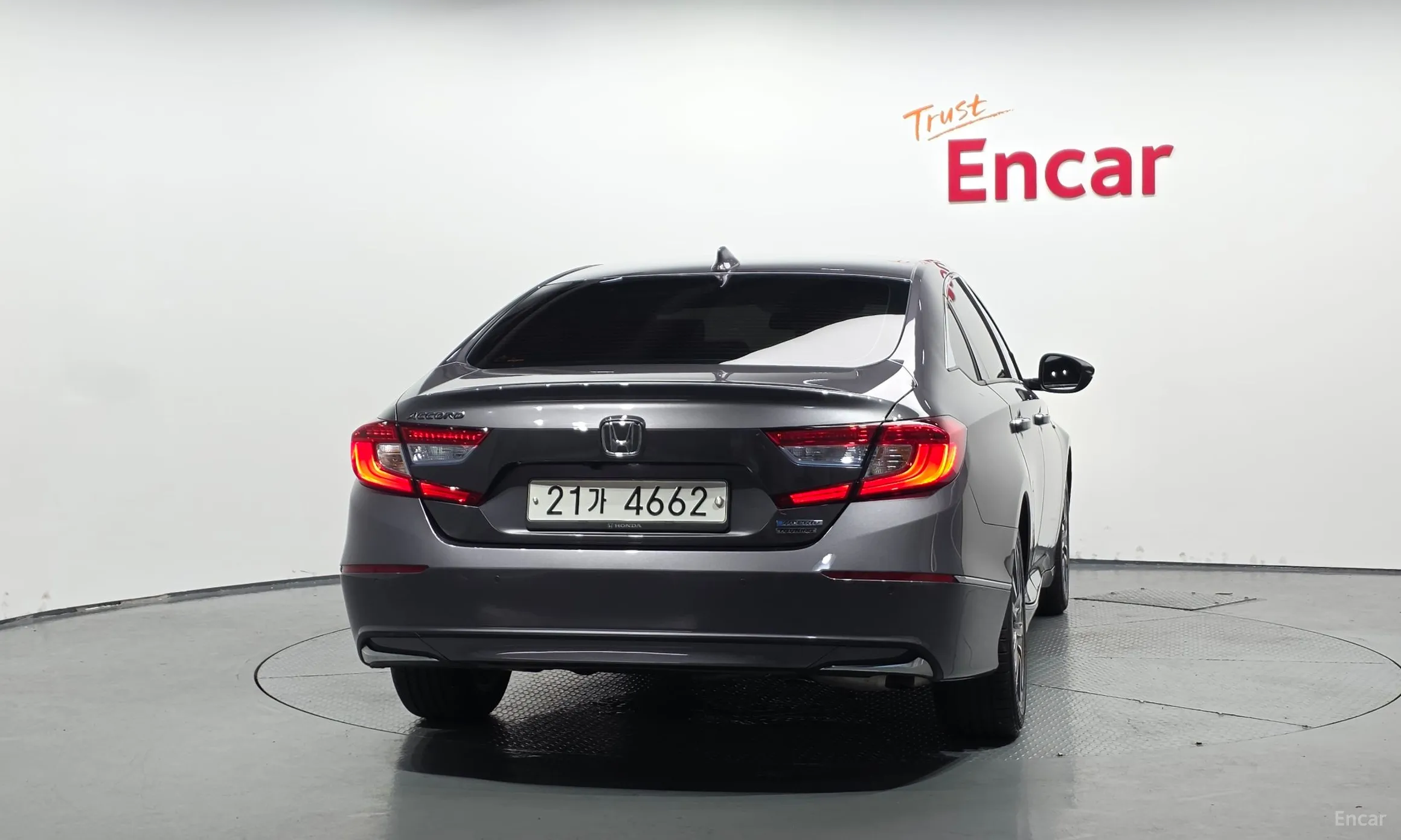 Honda Accord 10th Generation превью 4