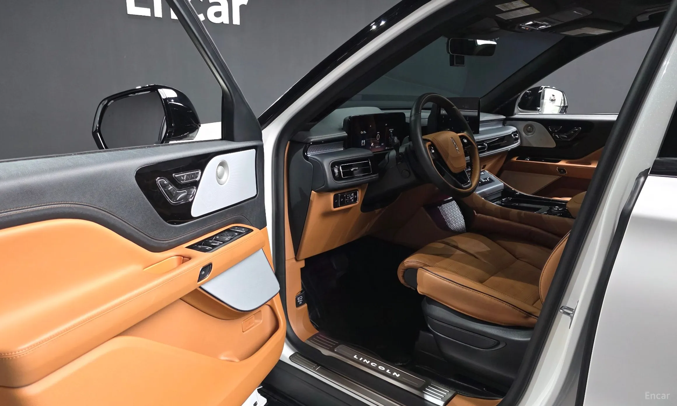 Lincoln Aviator 2nd Generation превью 10