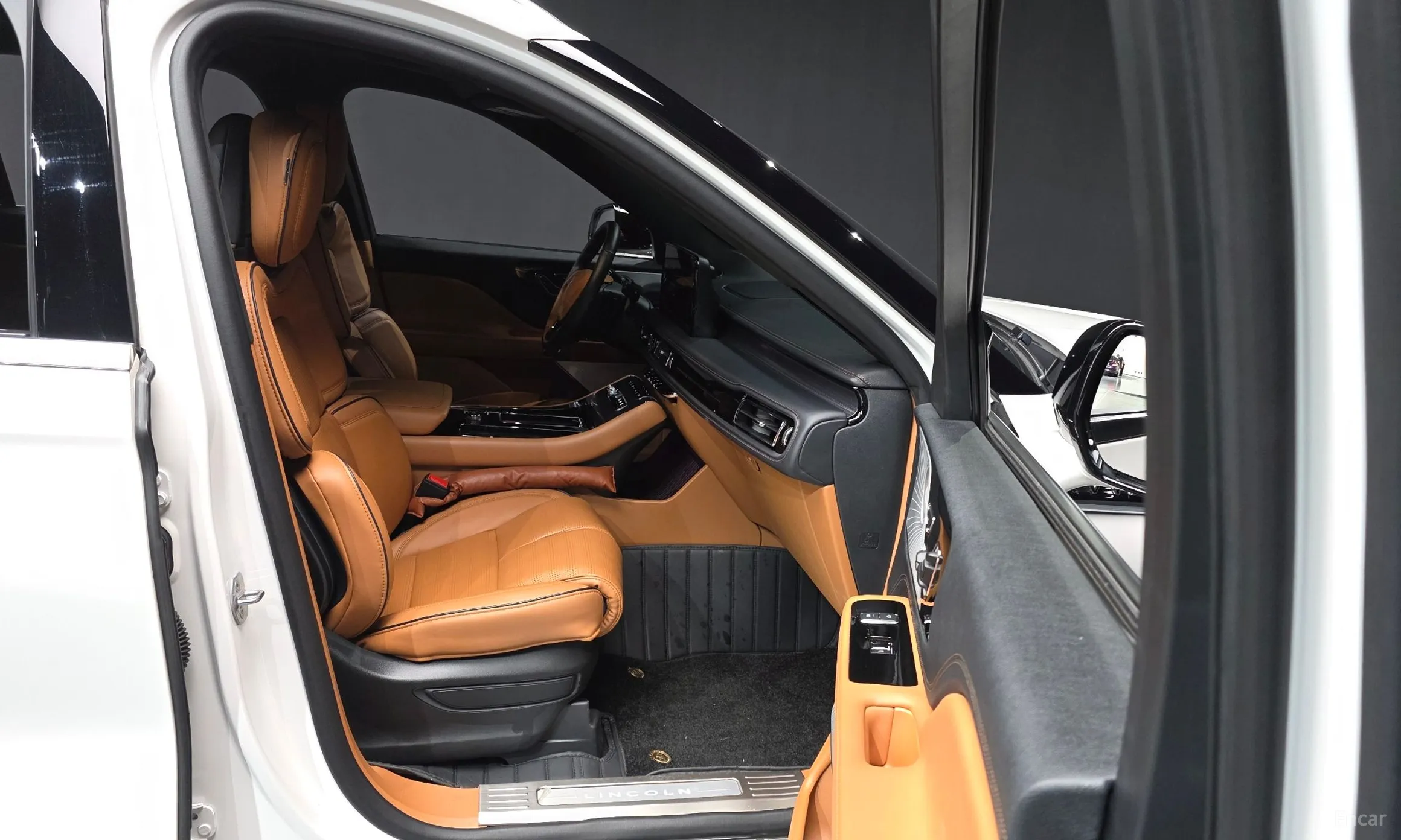 Lincoln Aviator 2nd Generation превью 11