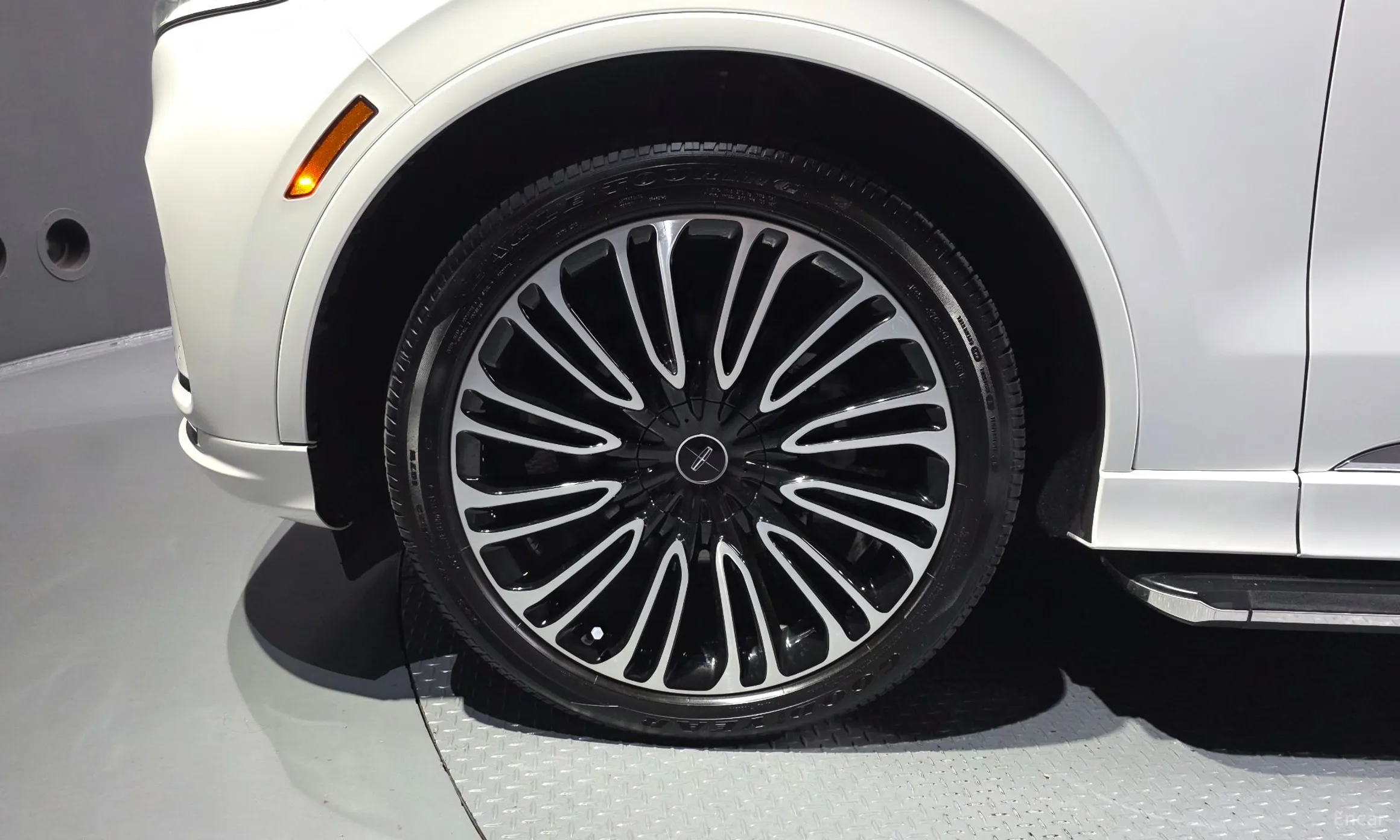 Lincoln Aviator 2nd Generation превью 5