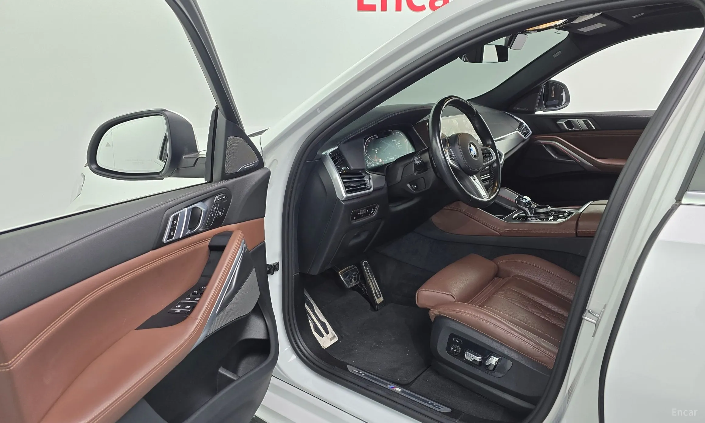 BMW X6 (G06) превью 10