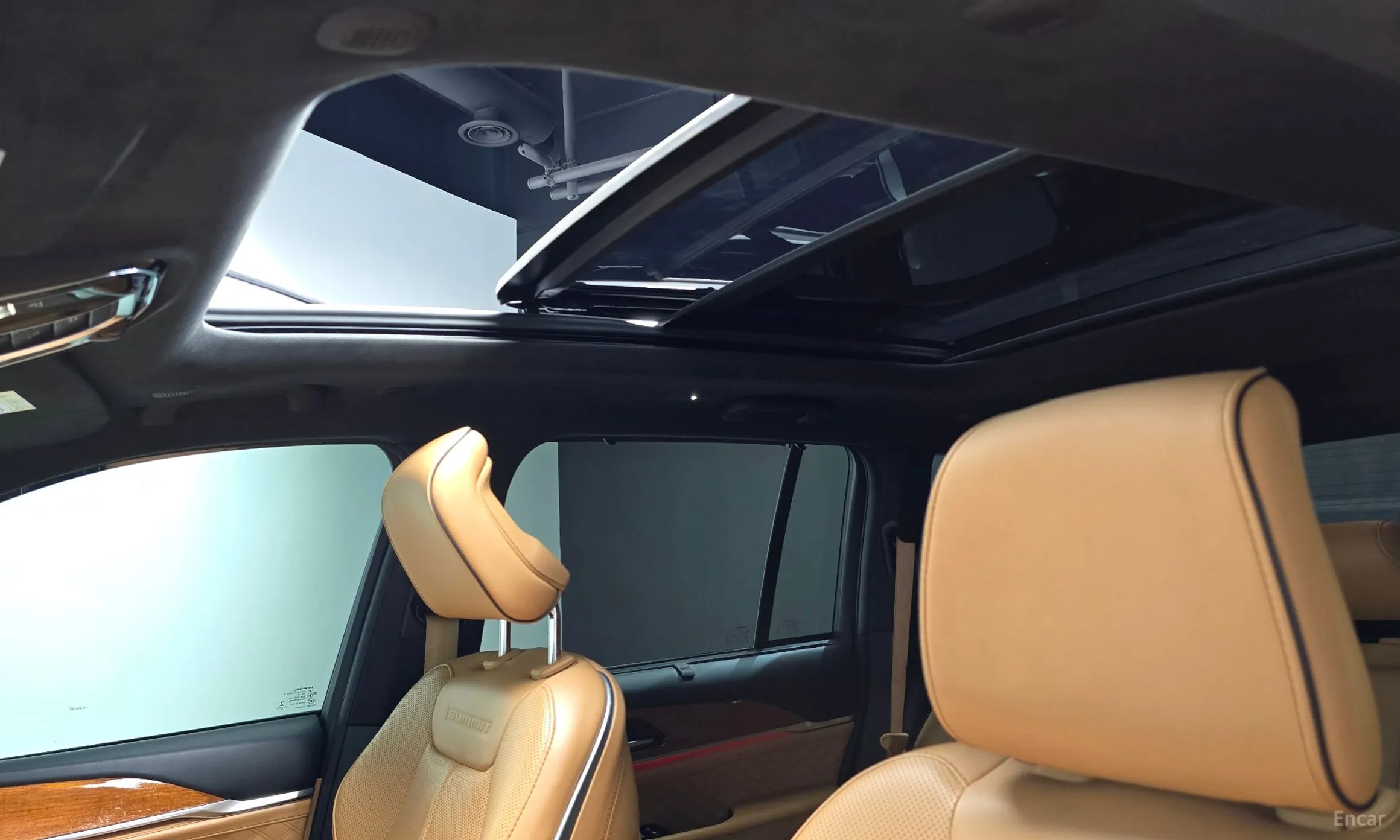 Jeep Grand Cherokee (WL) превью 16