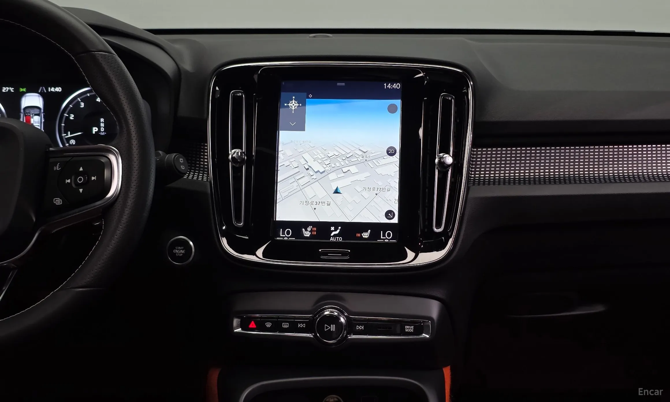 Volvo XC40 превью 14