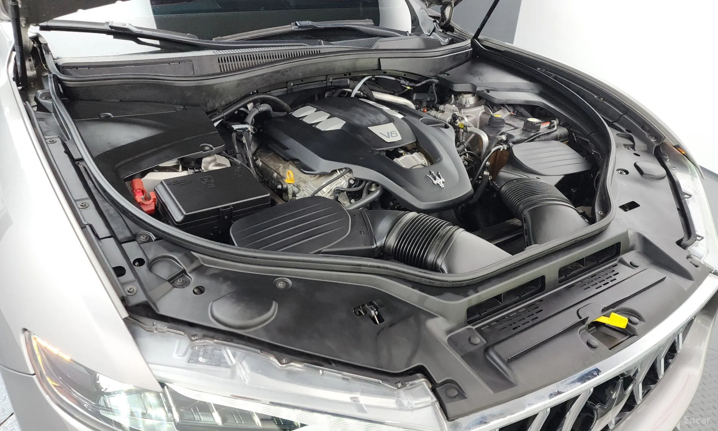 Maserati Levante превью 6