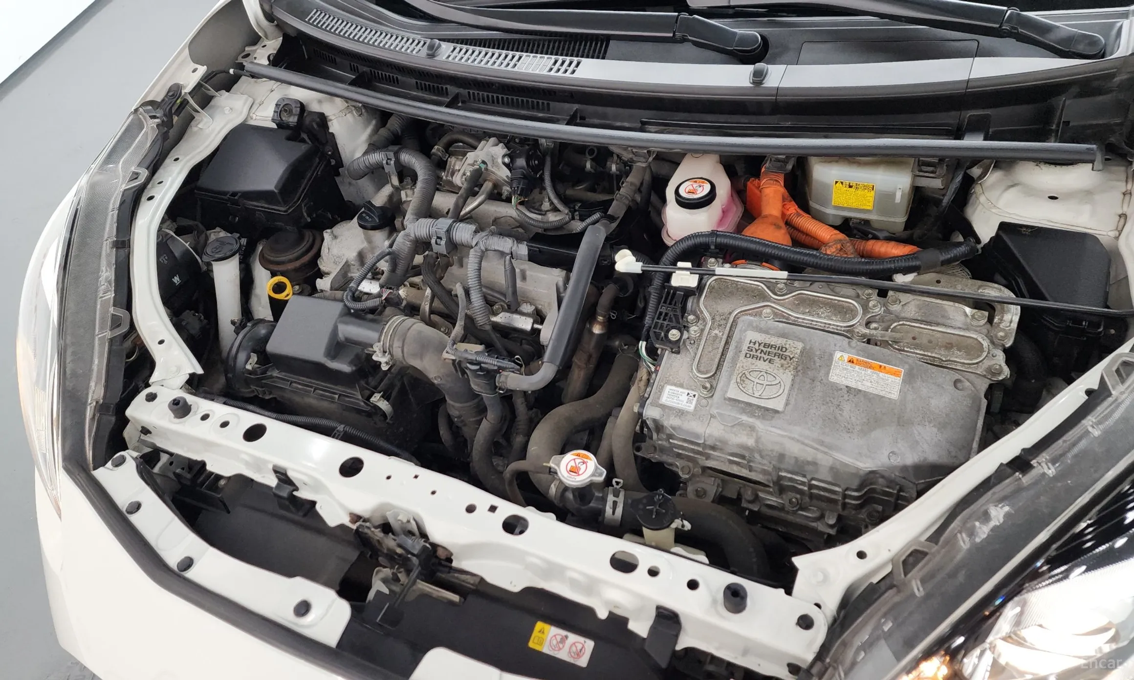 Toyota Prius C превью 6