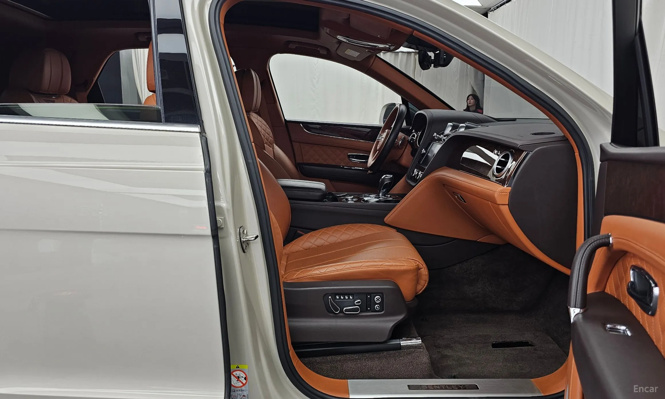 Bentley Bentayga превью 11